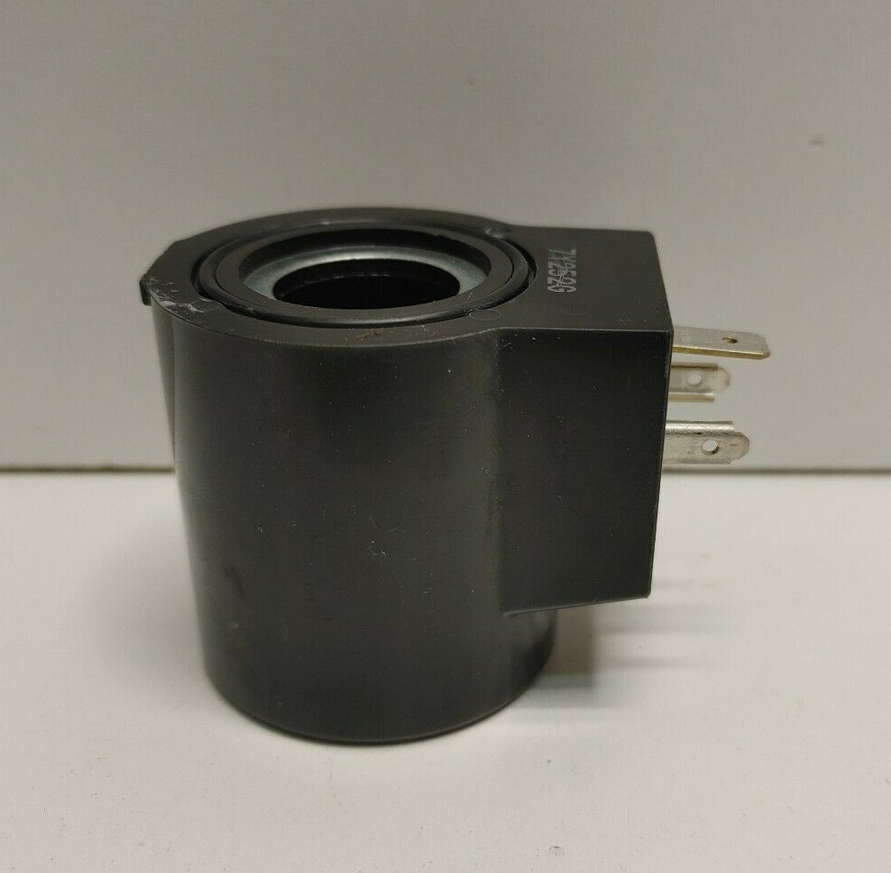 NEW OLD STOCK! YUKEN D24 SOLENOID VALVE 7Y252G