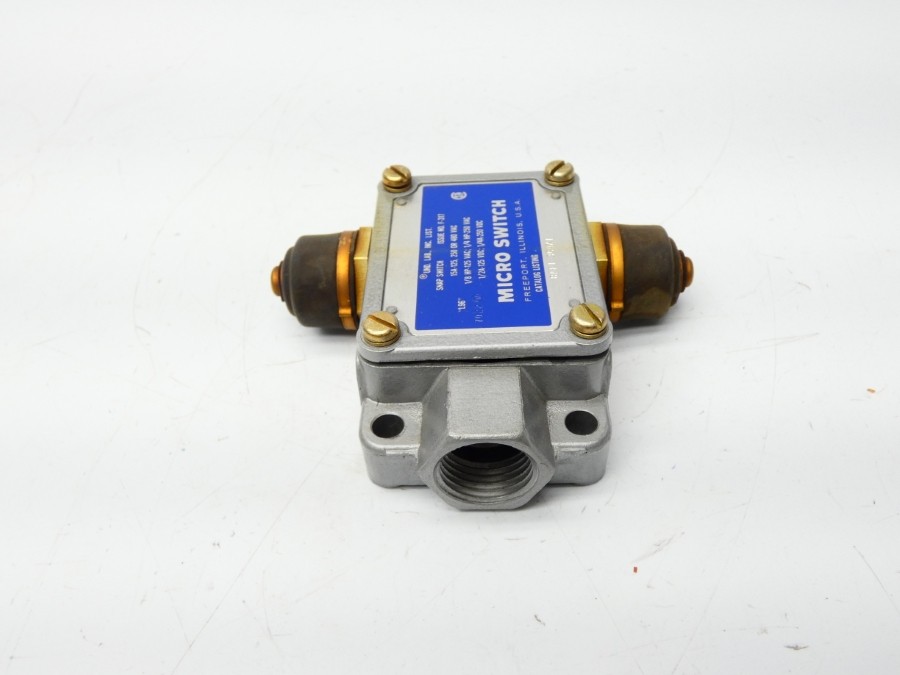 MICRO SWITCH BAF1-3CNX1 480VAC 15A (GREY) NSNP