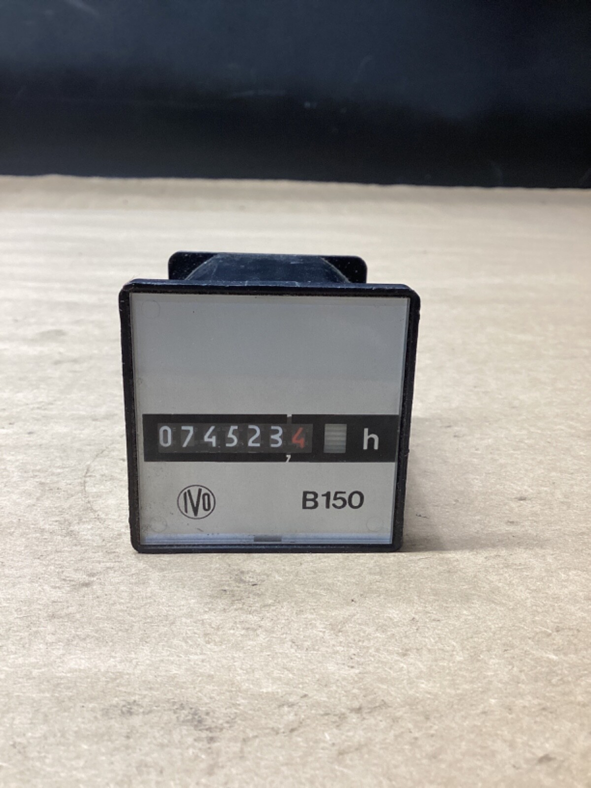 IV0 IVO COUNTING UNIT B150 CNC EDM #126M18