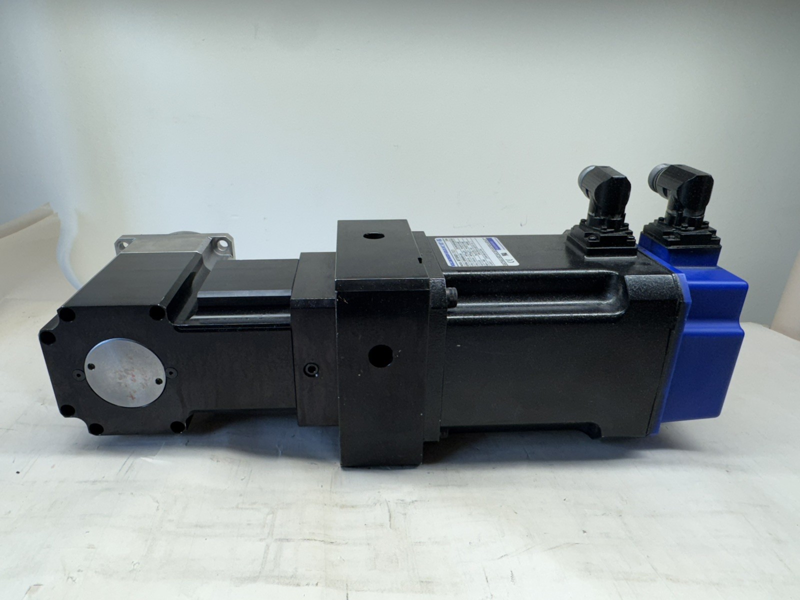Kollmorgen MT504B1-T1C1 THOMSON MICRON 42-314284-C427 TRUE PLANETARY GEARHEAD