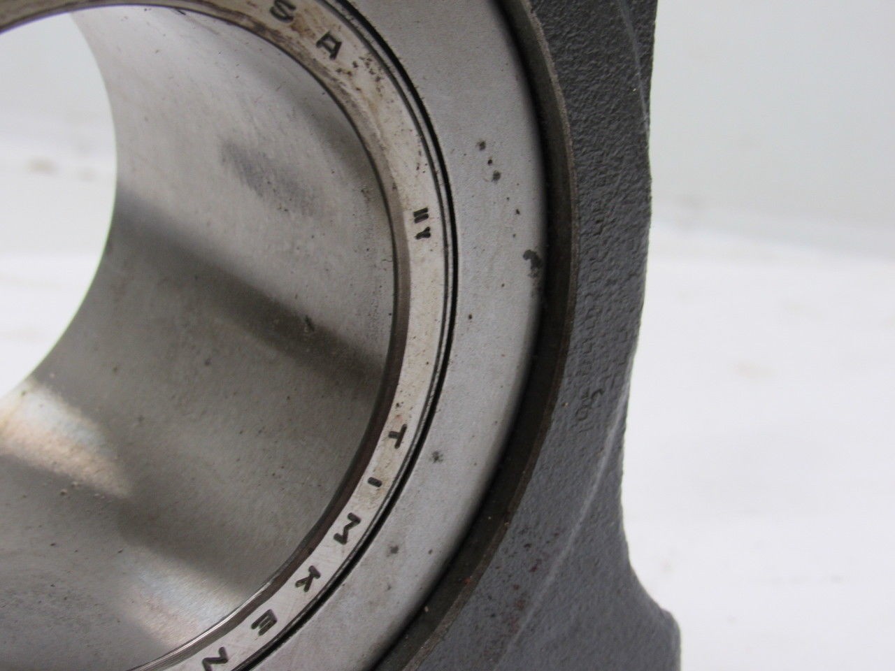 Browning TU900 2-15/16″ Bore Eccentric Take Up Roller Bearing
