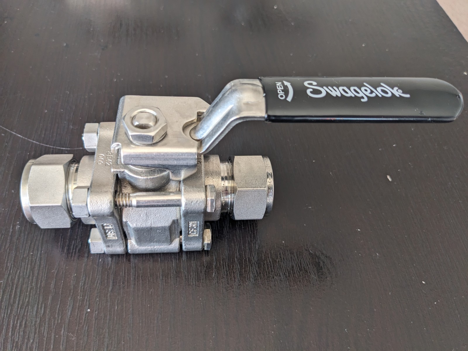 SWAGELOK BALL VALVE 3/4″, SS-63CS12-HL,