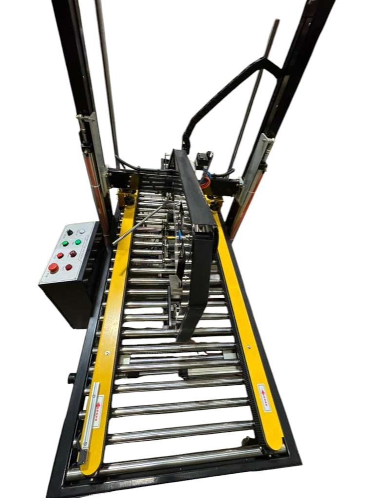 FULLY AUTOMATIC RANDOM CARTON SEALING PACKAGING MACHINE ( L23.62-H 26.77)