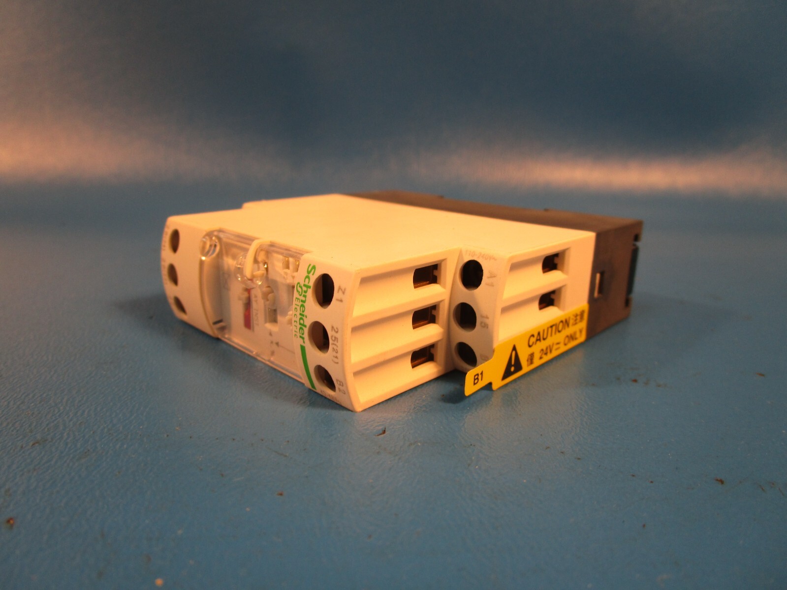 Schneider Electric RE7 TP13BU, 110…240 V AC 50/60 Hz, 24 V AC/DC 50/60 Hz, 42.