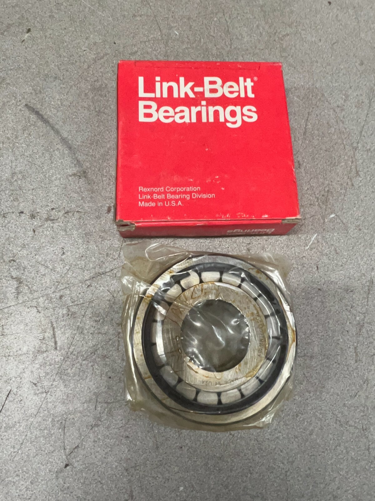 NEW IN BOX LINKBELT CYLINDRICAL BEARING MUS1309TMW107