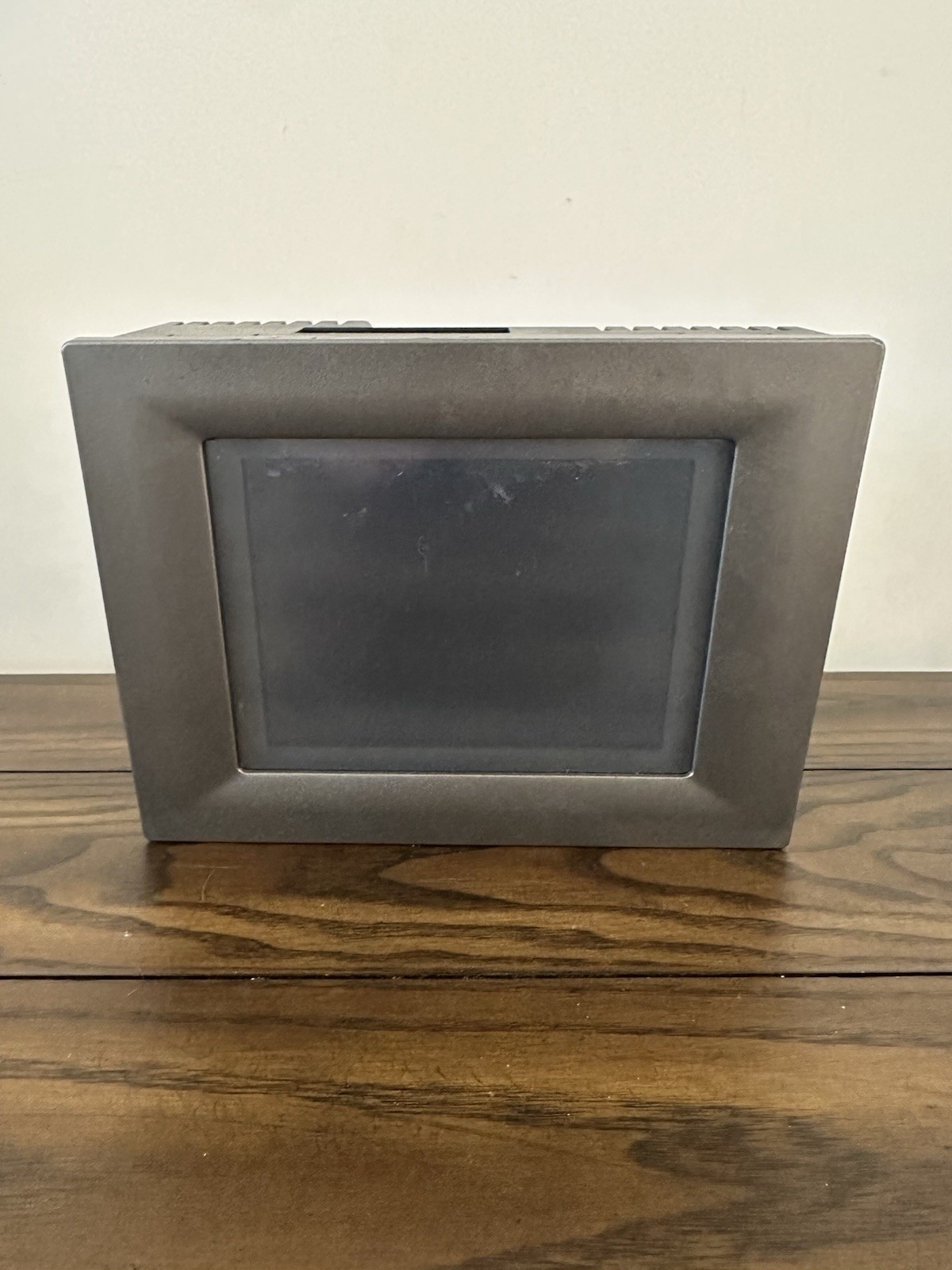 Advantech TPC-66SN 5.7″ LCD Touch Panel Computer