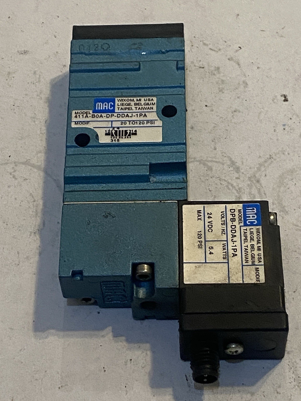 MAC 411A-B0A-Dp-DDAJ-1pa SOLENOID VALVE, 4-WAY 2-POSITION With Solenoid
