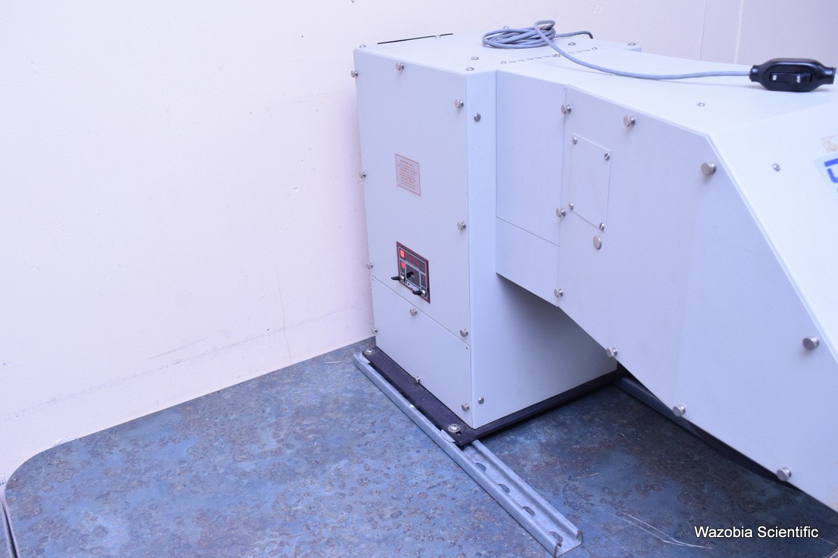 NEWPORT ORIEL SOLAR SIMULATOR 68820 81292 UNIVERSAL POWER SUPPLY 400-1000