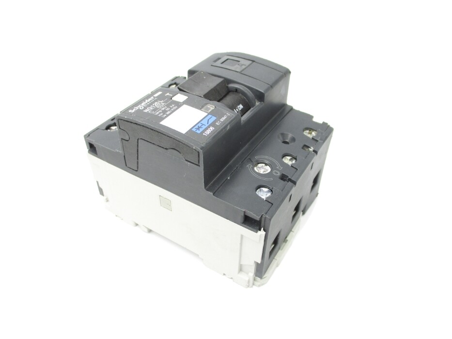 SCHNEIDER ELECTRIC 18806 63A 380/415V NSNP