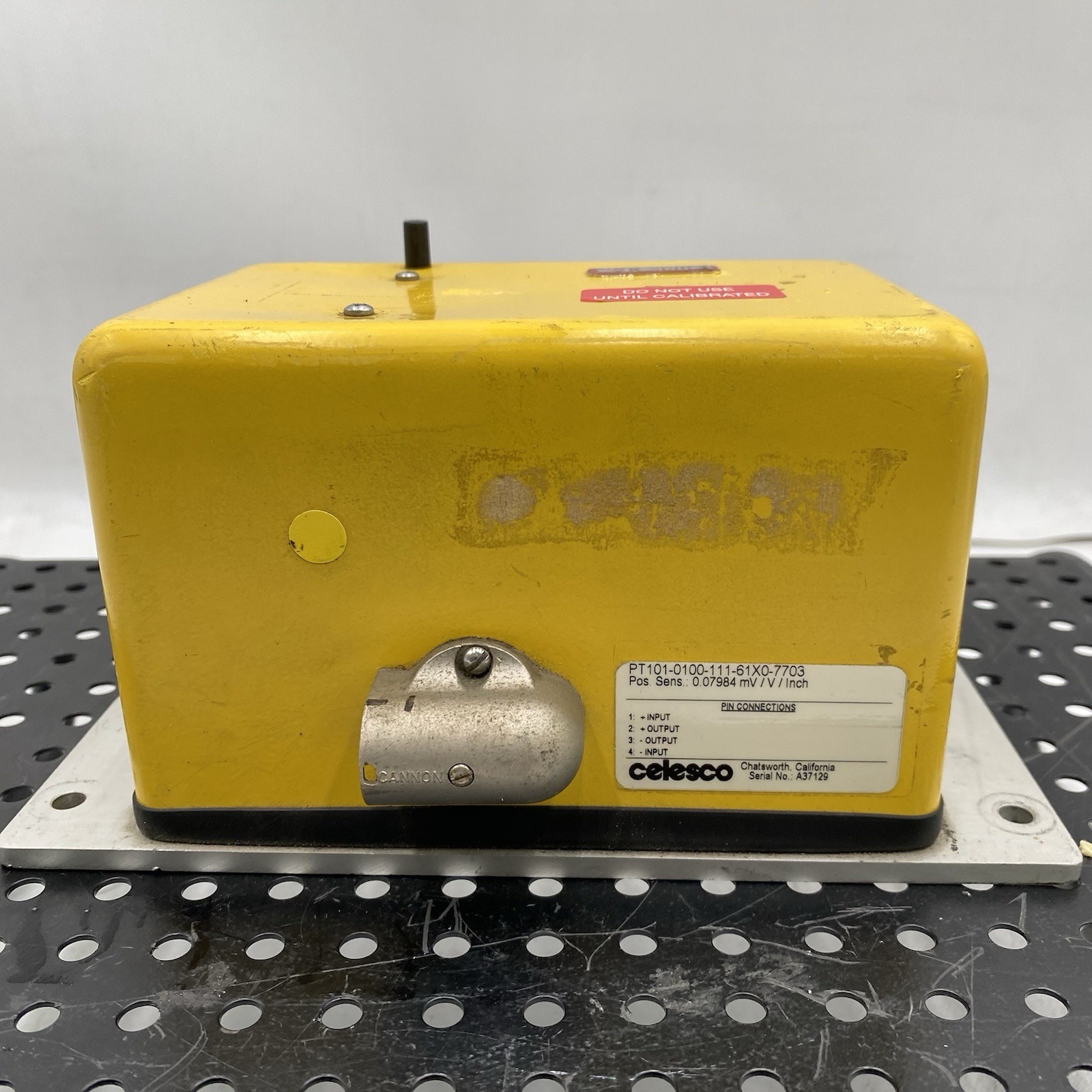Celesco PT101 PT101-0100-111-61X0-7703 Cable Extension Position Transducer