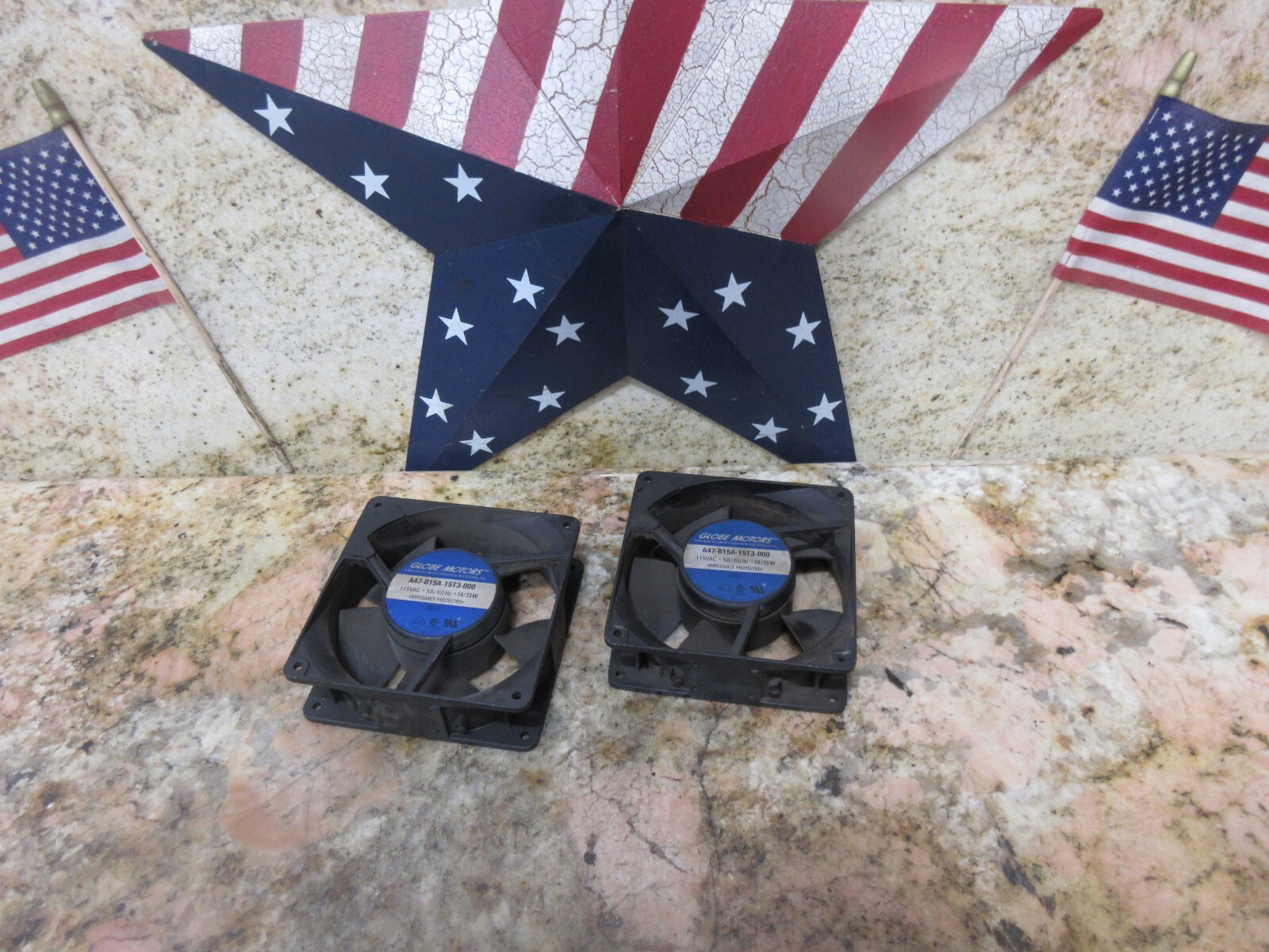 GLOBE MOTORS FAN A47-B15A-15T3-000 115VAC 50/60HZ 14/13W LOT OF 2 PIECES