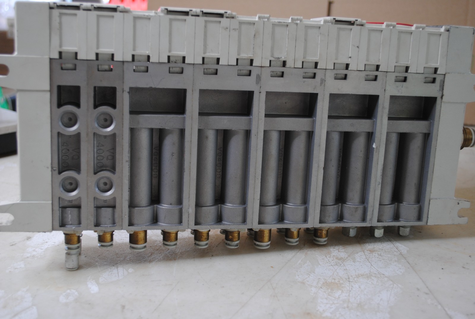 SMC Plug-In Manifold Used Working Condition Free Shipping