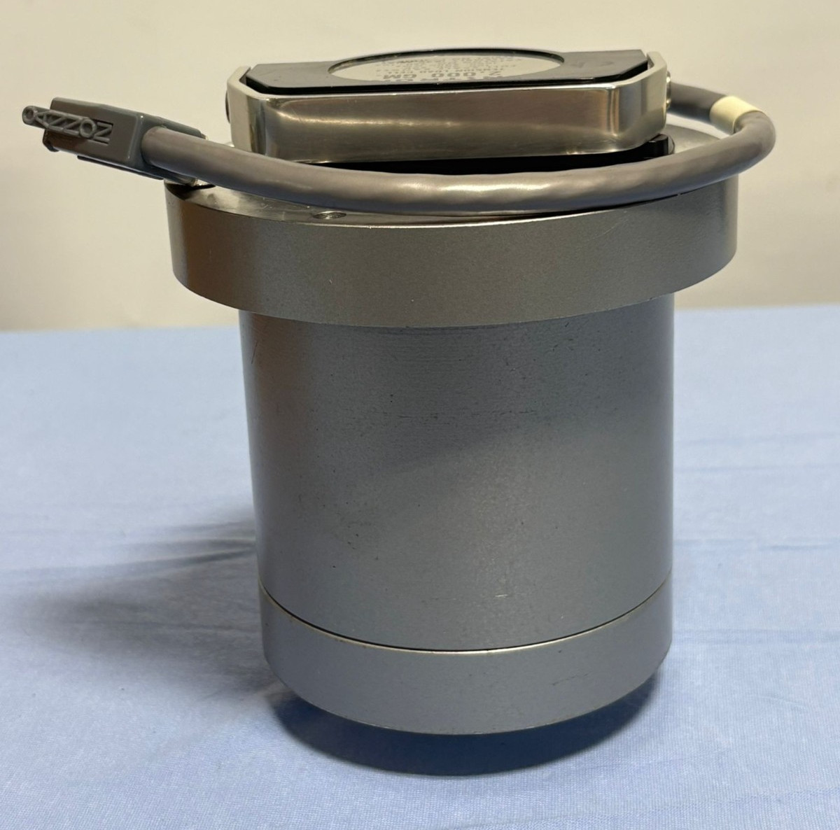 INSTRON 2000 GM. FS Ranges 100 to 2000 GMS Tension Load Cell A30-38(A), 2511-102