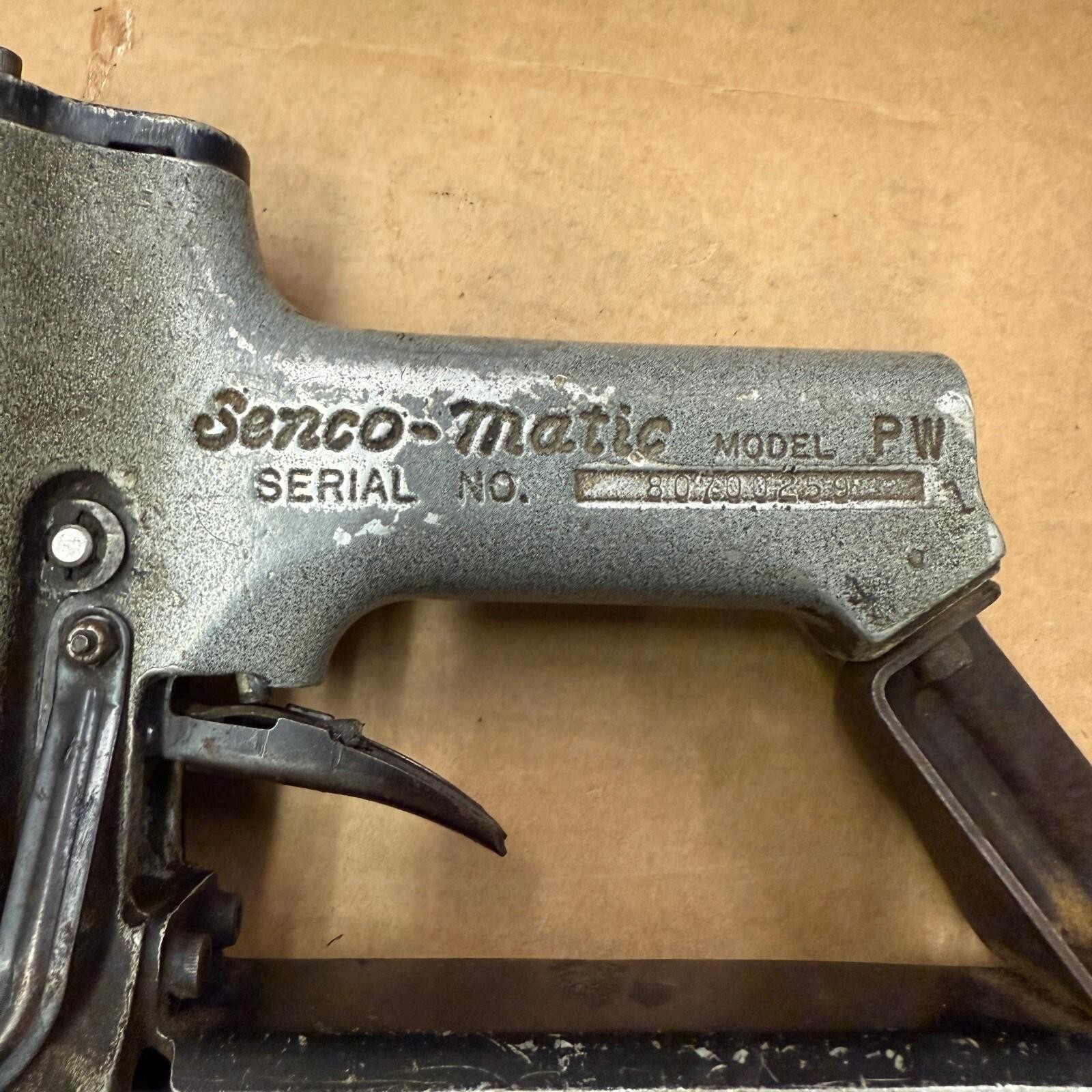 ✅SENCO-MATIC MODEL PW ROOFING STAPLER TOOL Large Pneumatic Staple Gun *See Video