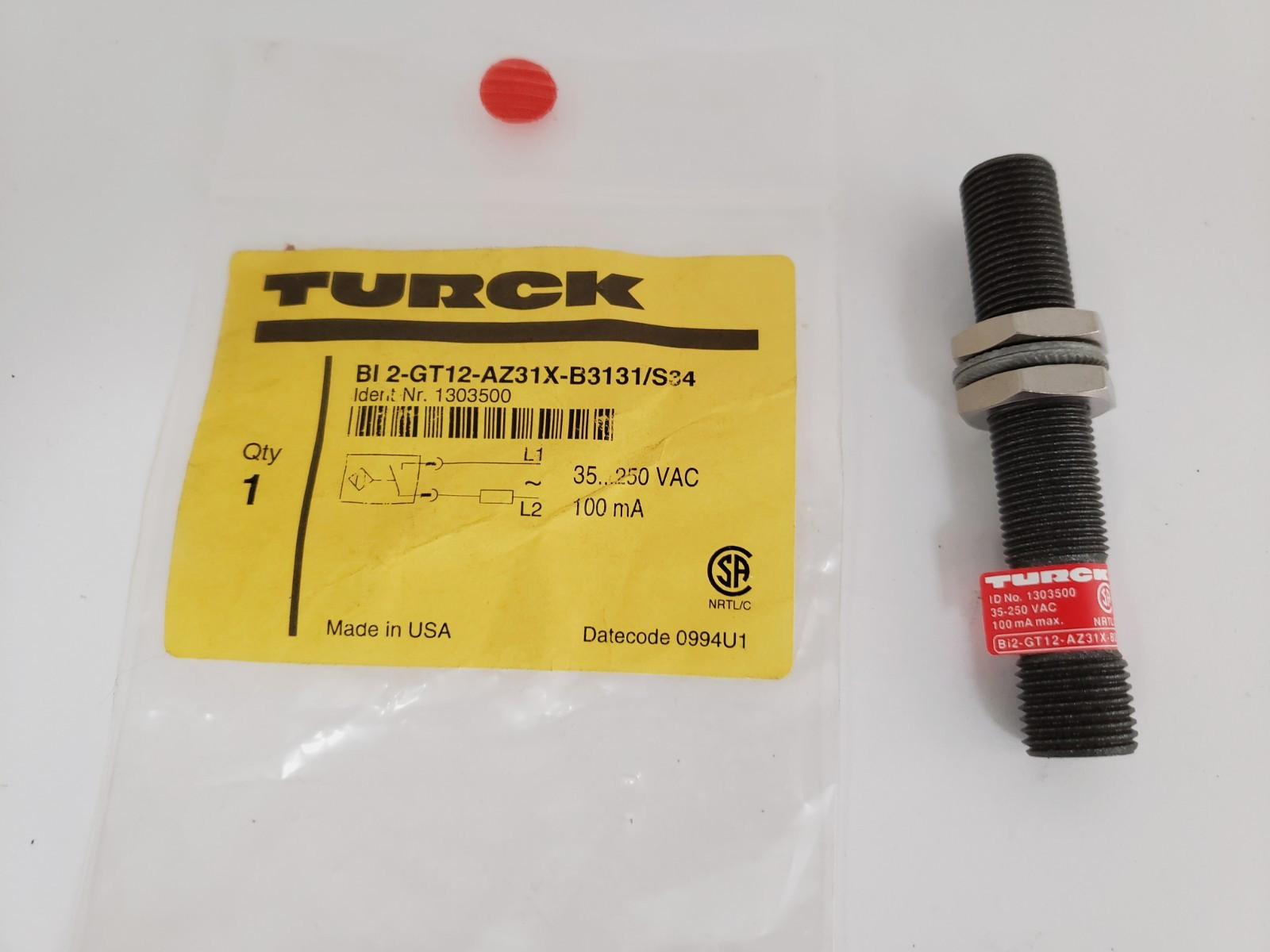 TURCK BI2-GT12-AZ31X-B3131/S34 INDUCTIVE SENSOR 35-250V 1 LED (1303500) NIB