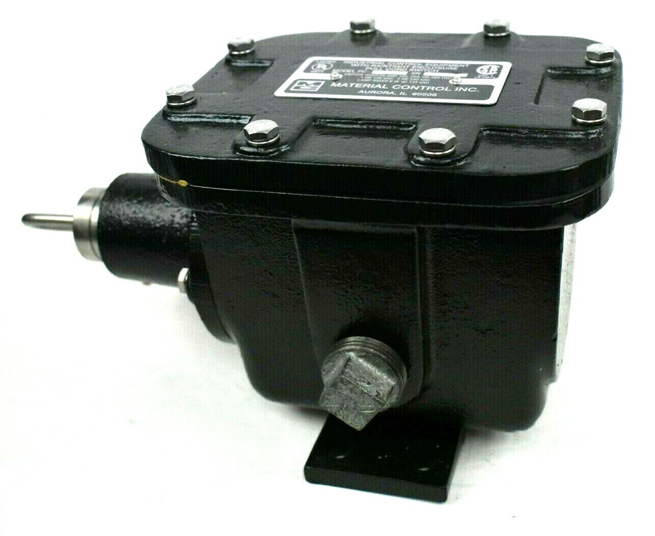 MATERIAL CONTROL INC. PC-L2S SAFETY SWITCH WITH RAINTIGHT ENCLOSURE & PULLCORD