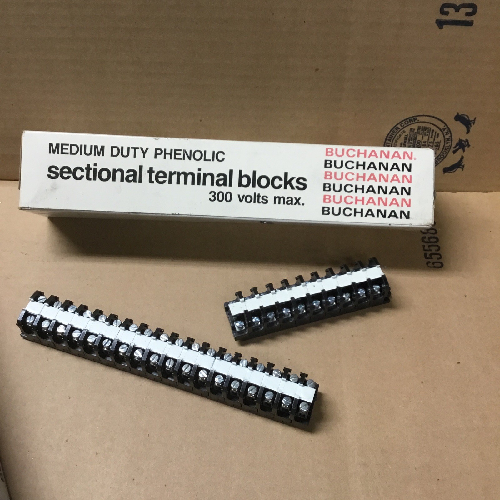 New Buchanan 521 Medium Duty Sectional Terminal Blocks – Box of 100