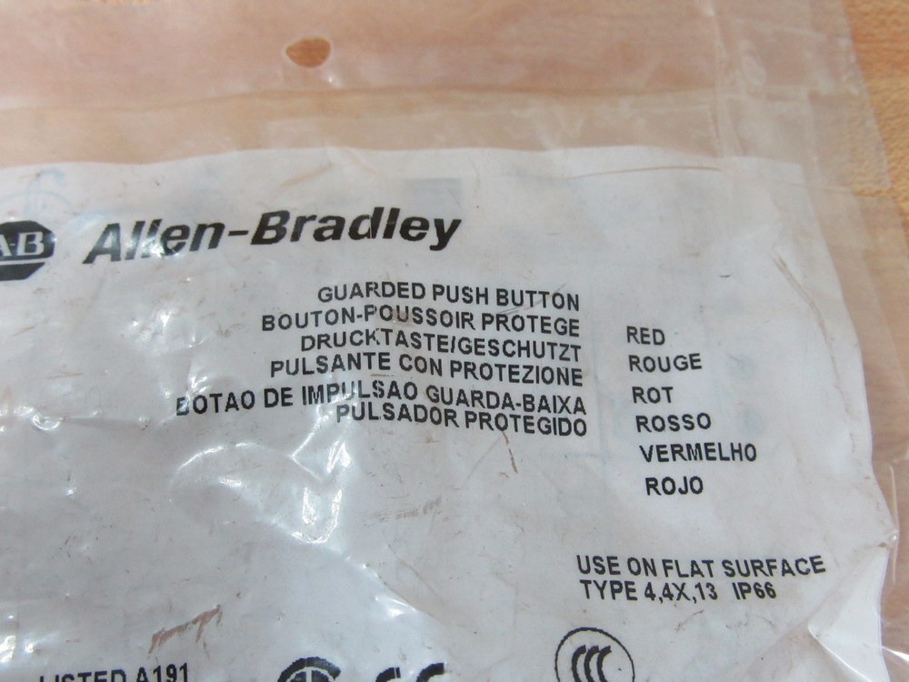 Allen Bradley 800FP-G4 Guarded Pushbutton 800FPG4 (Pack of 6)