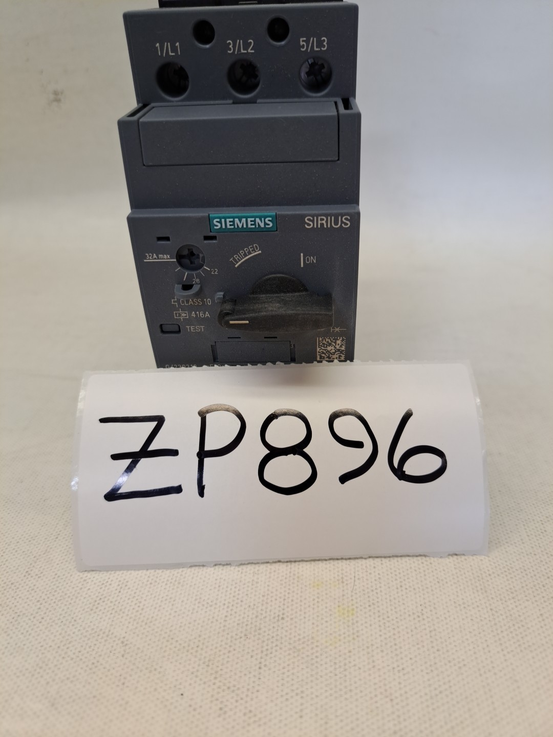 SIEMENS 3RV2031-4EA10 SIRIUS series motor starter protector NEW, no box