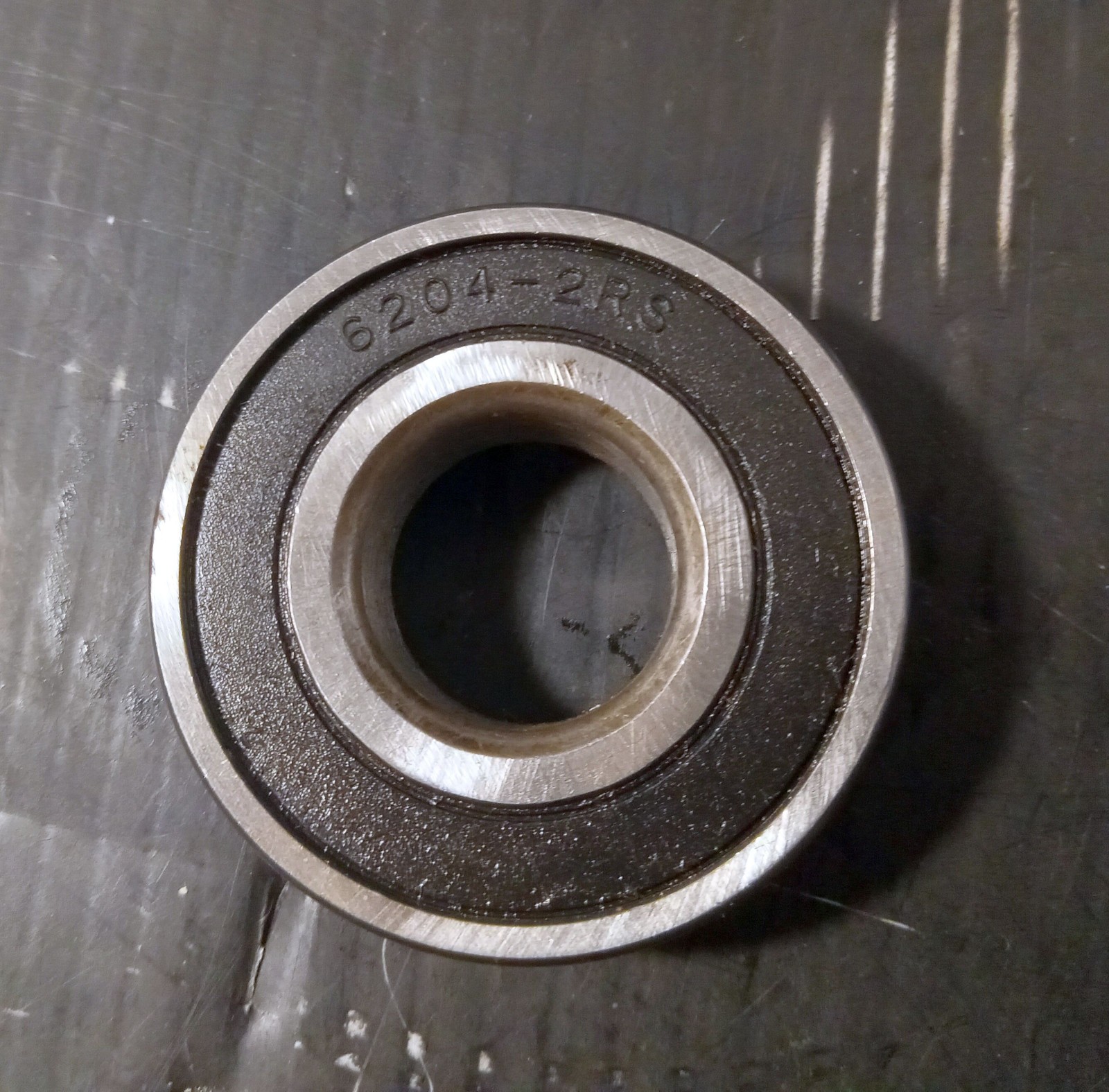 1 NEW UNBRANDED 6204-2RS RADIAL DEEP GROOVE BALL BEARING NNB ***MAKE OFFER***