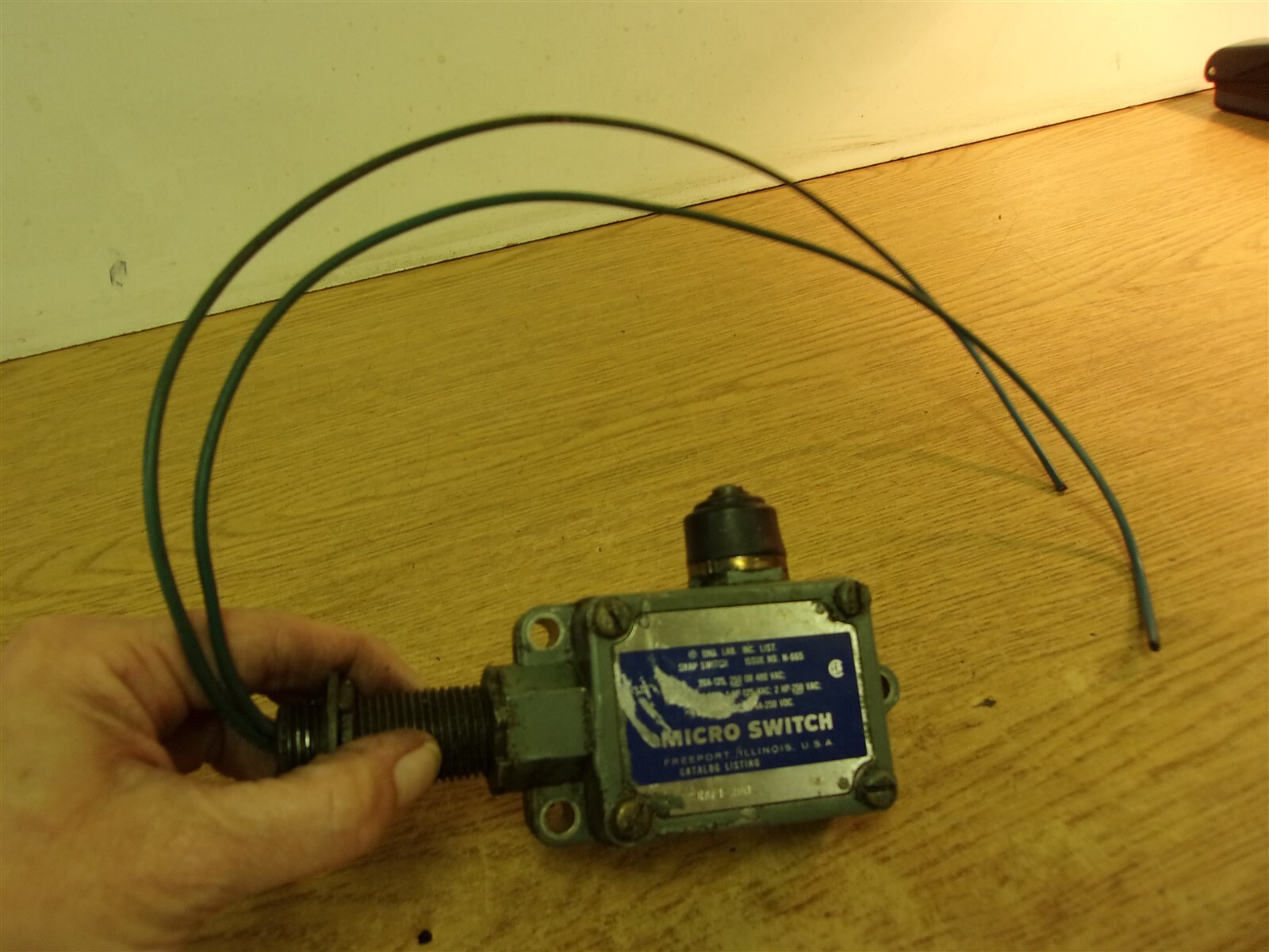 Micro Switch N-665 BAF1-2RN *FREE SHIPPING*