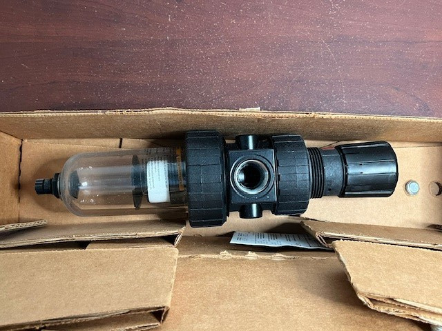 Parker 07E41A13AC FILTER / REGULATOR 3/4IN NPT PORT 125PSIG New