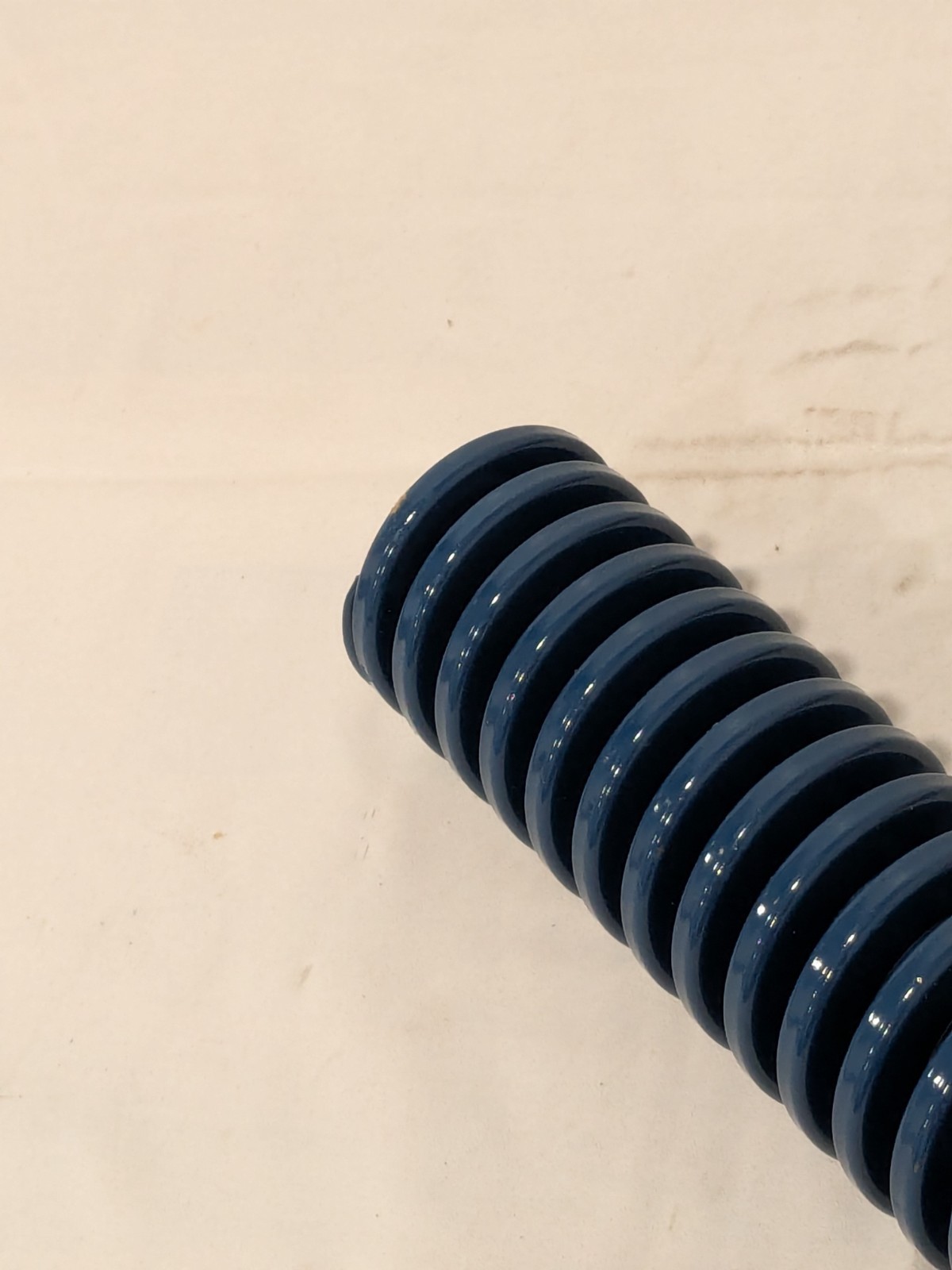 Dayton Lamina Die Spring 2″ Hole Dia, 1″ Rod Dia, 8″ Free Length, Blue 9-3232-21