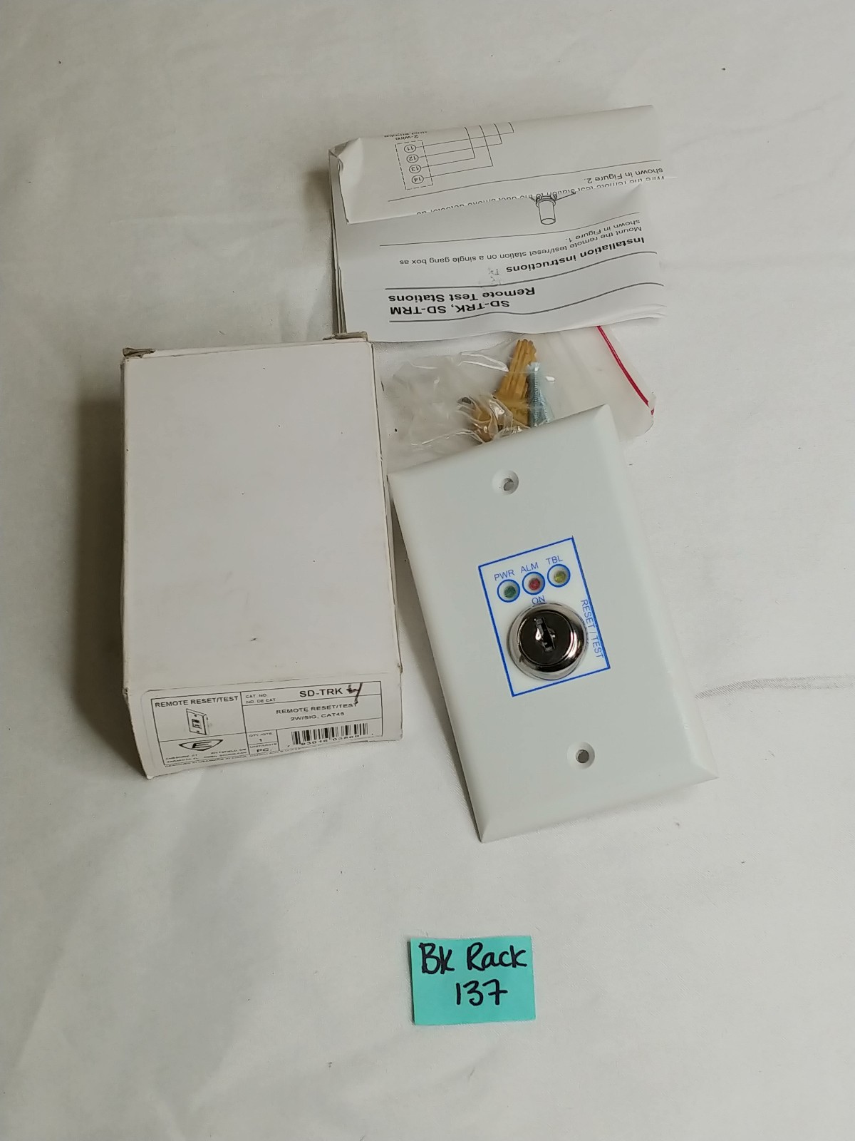 SD-TRK4 EDWARDS Remote Reset/Test 4W, Cat45 *Wrong Box*