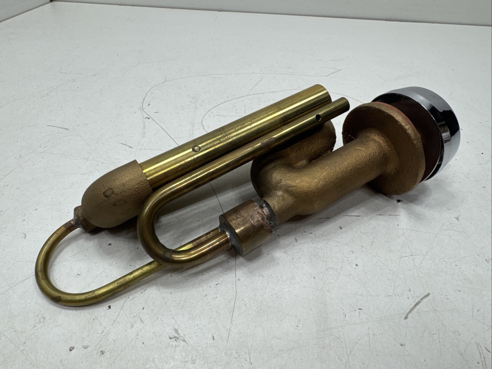 No.400 Hydro-Automatic Urinal Valve