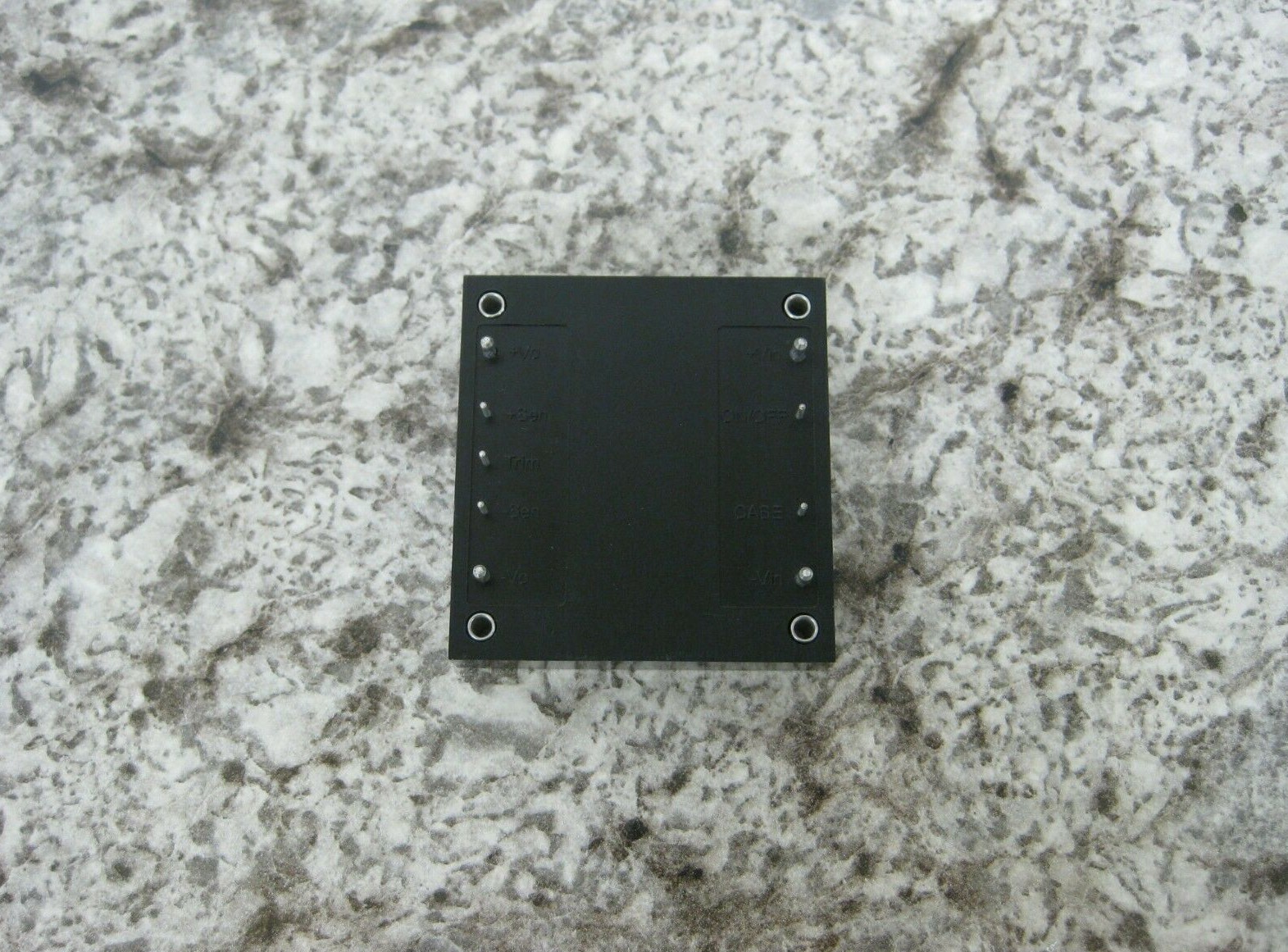 New XP Power QSB35024S24 350W 18-36V 22.5A 24V 14.6A DC-DC Converter