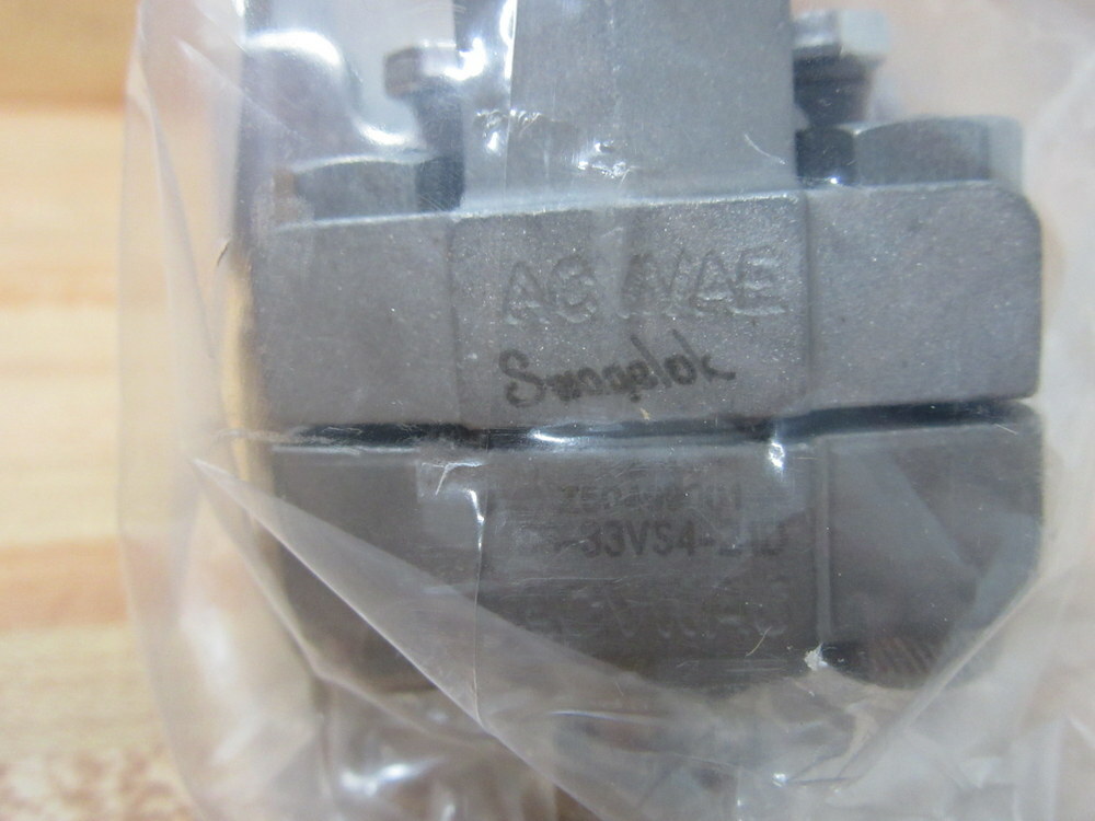 Swagelok SS-33VS4-21D Double Acting Valve SS33VS421D