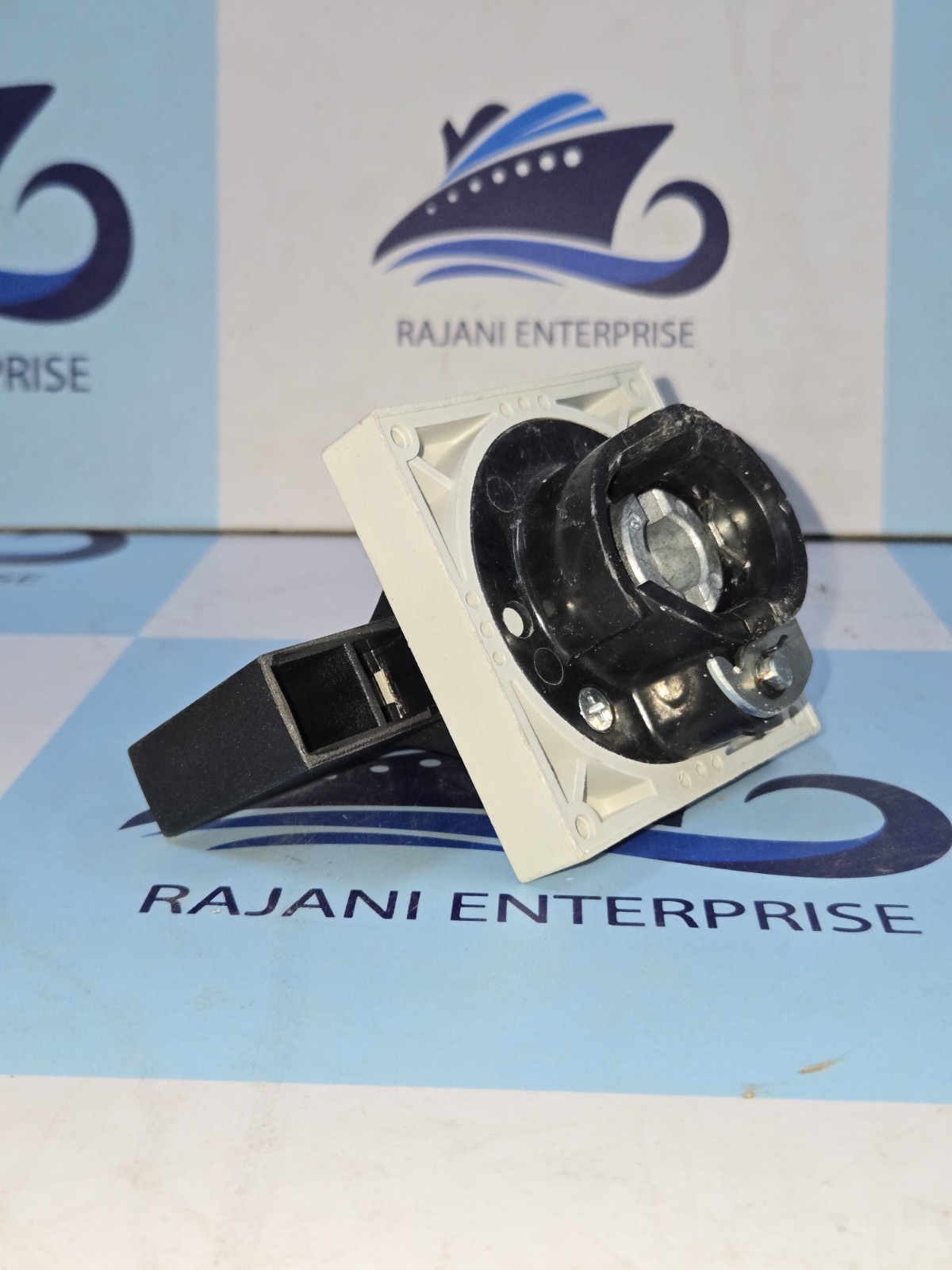 NEW Siemens 8UC 68 Accessory Hybrid Drive For 3KL8 SZ1/2