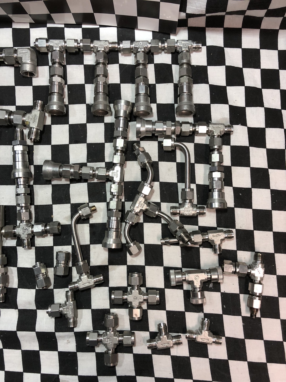 BIG LOT SWAGELOK QUICK CONNECT UNION PORT CROSS TEE ELBOW FILTER SS-QC4-S-400