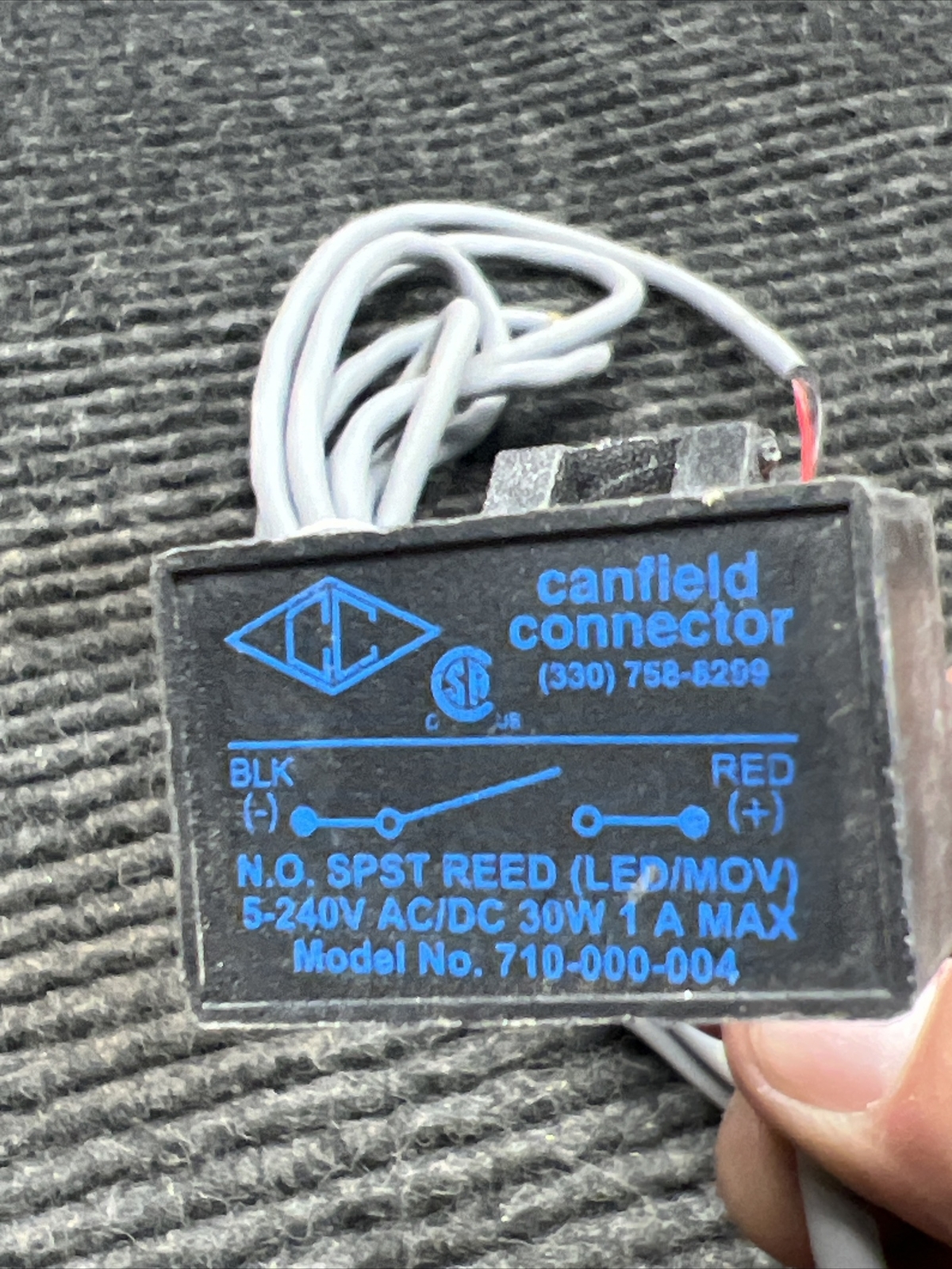 NOS CANFIELD 240V N.O. SPST REED SWITCH 710-000-004
