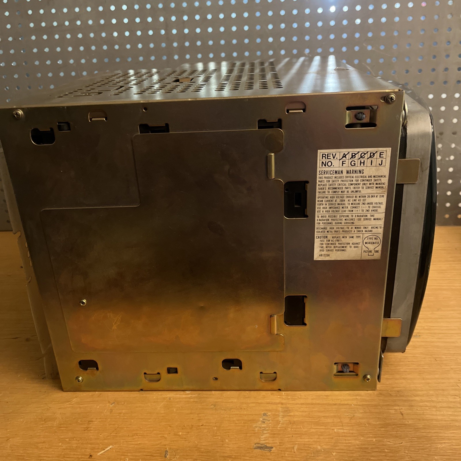 HITACHI MONITOR DISPLAY C14C-1472D1F-A A61L-0001-0094#A