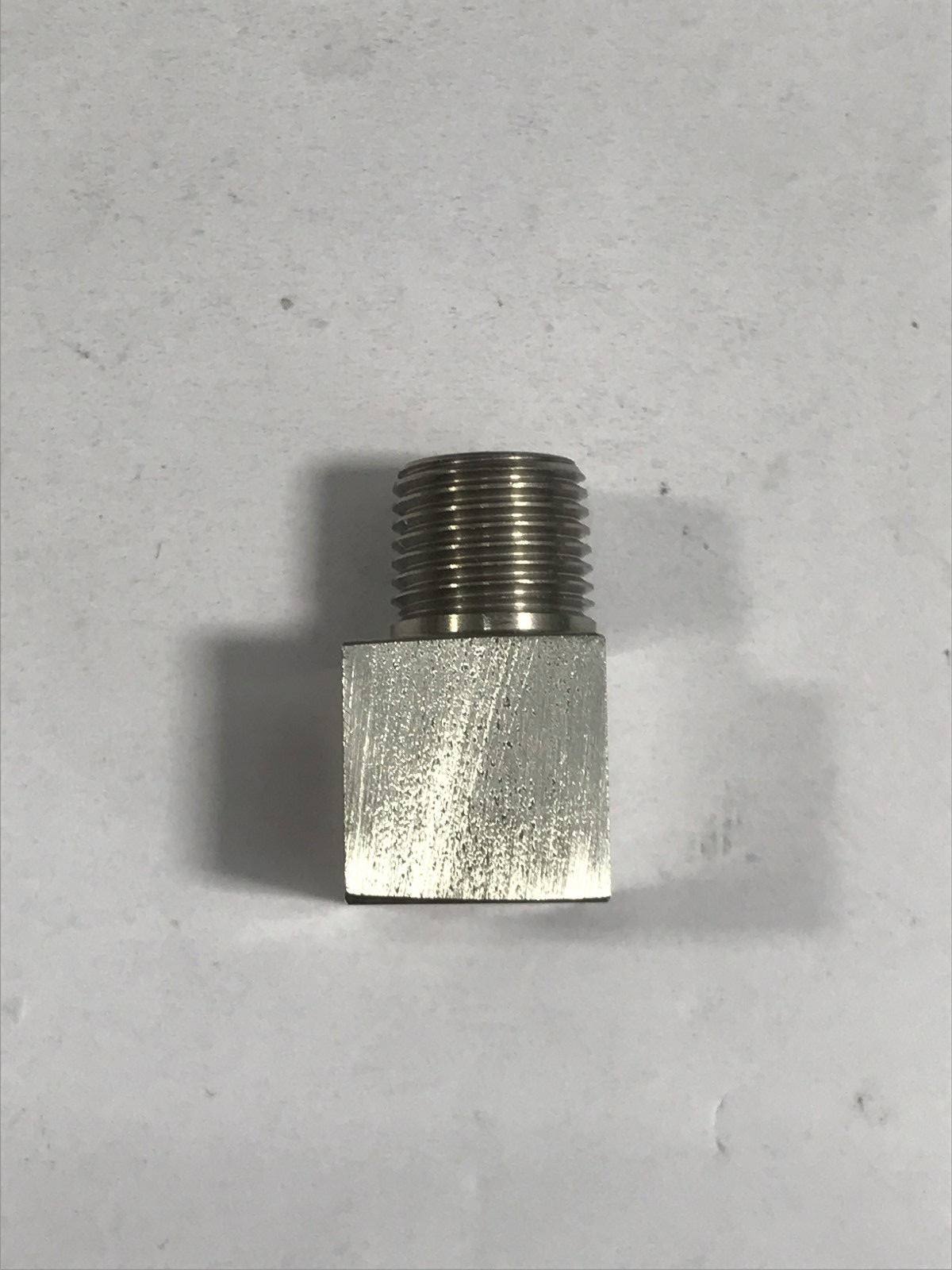 Stainless Steel 1/8″ NPT male X 1/8″ NPT female 90° elbow 303-SS