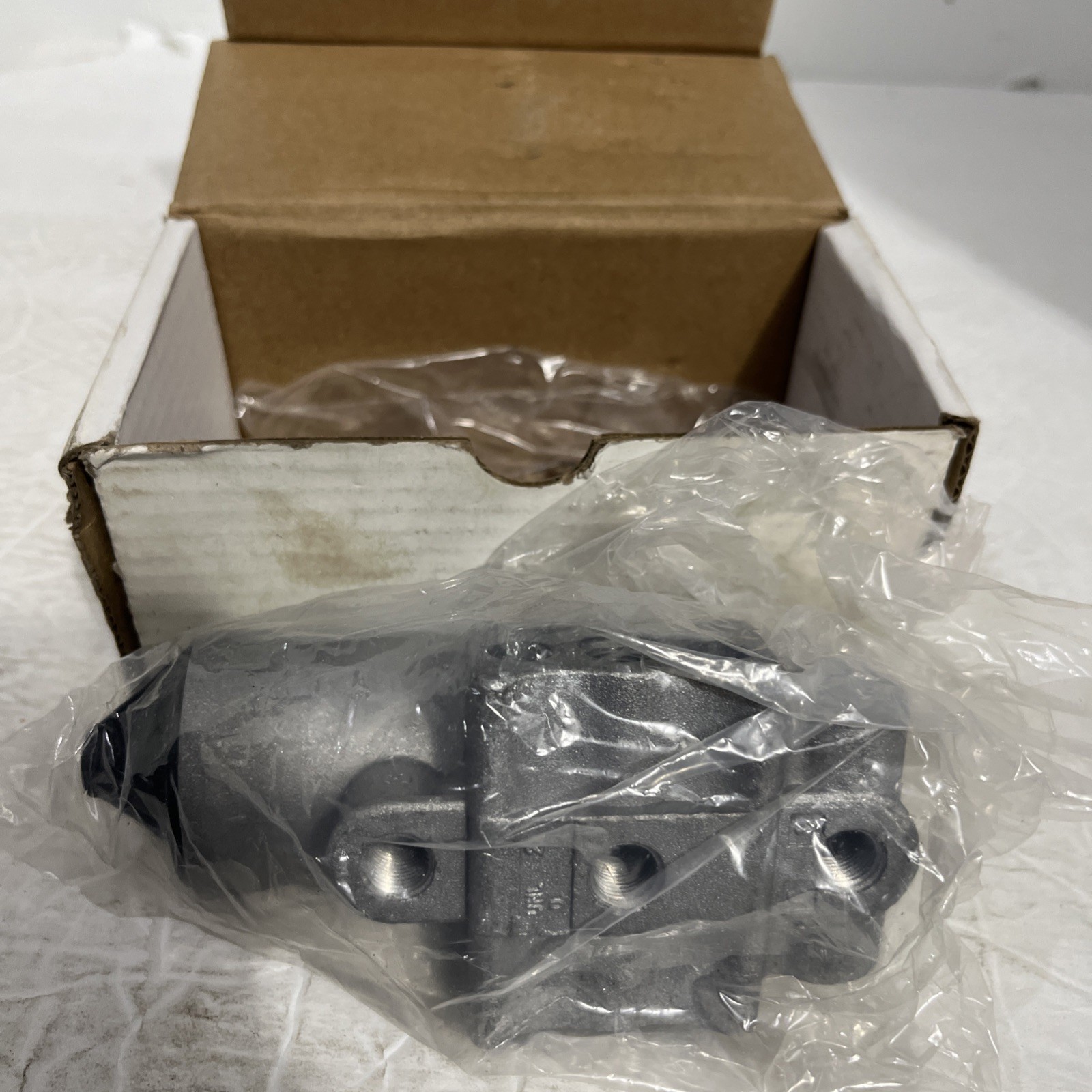 Velvac 032131 Air Governor New