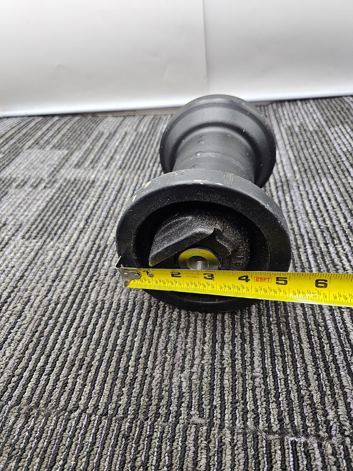 Bottom Track Roller 7-1/4 Inches x 5 Inches Black