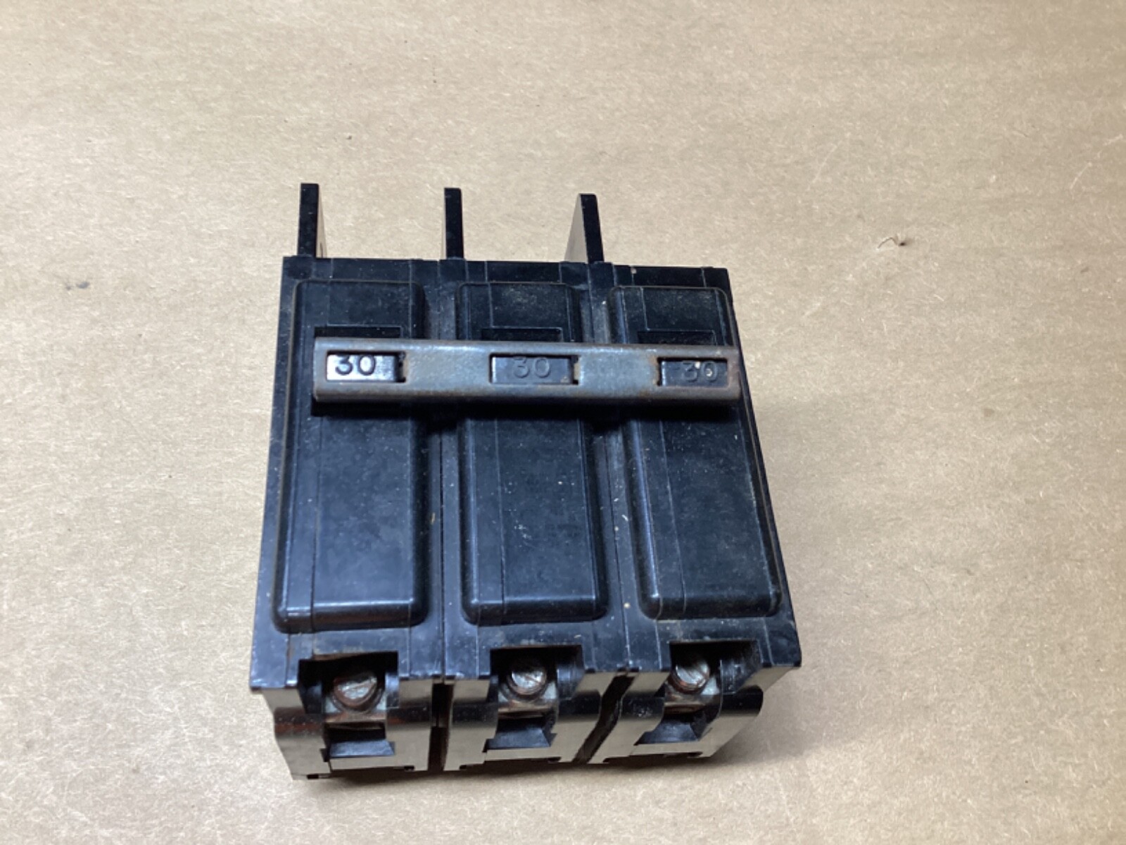 ITE Circuit Breaker BQ3B030 Type EQ-B 30A 3 Pole #111F260*CO