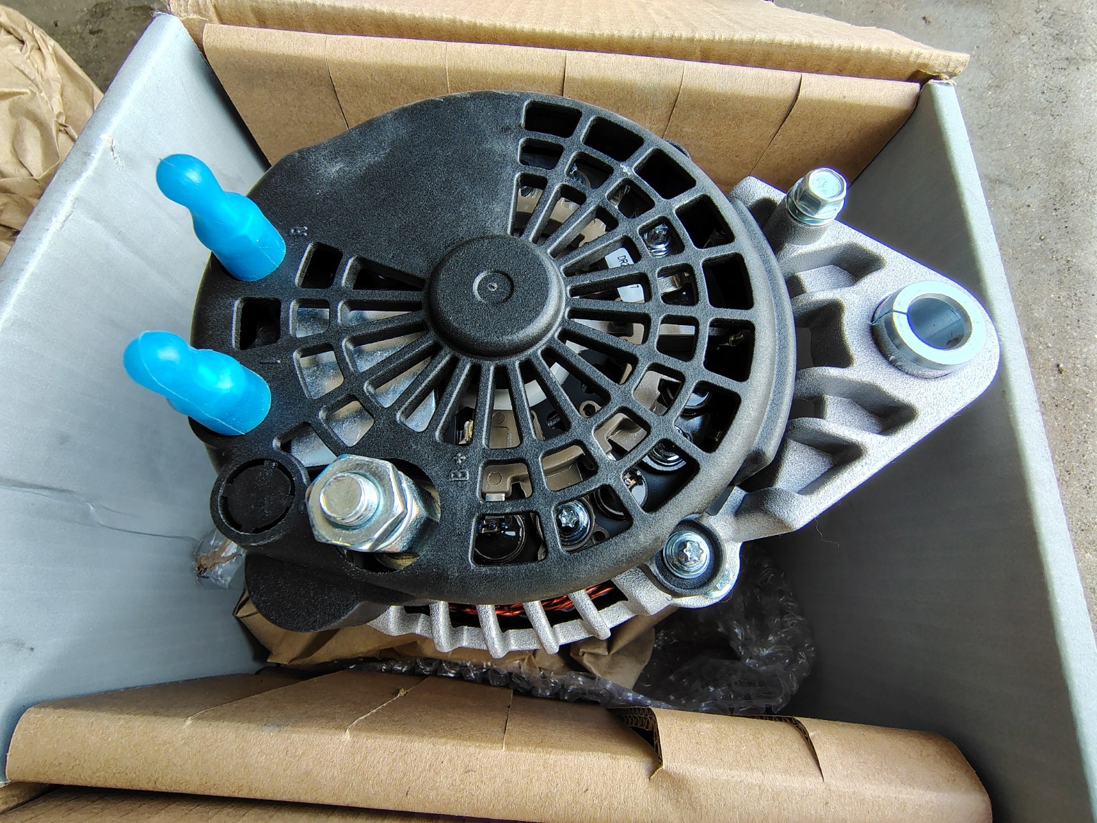 TRUCK A/C AC Compressor with 10-Groove Pulley
