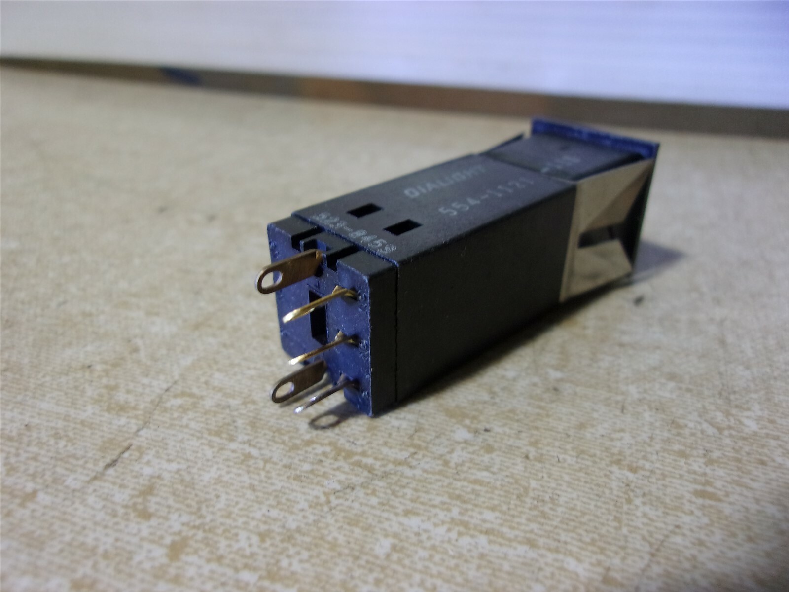 NEW DIALIGHT 554-2231-311 and 111 Push Button Panel Switch