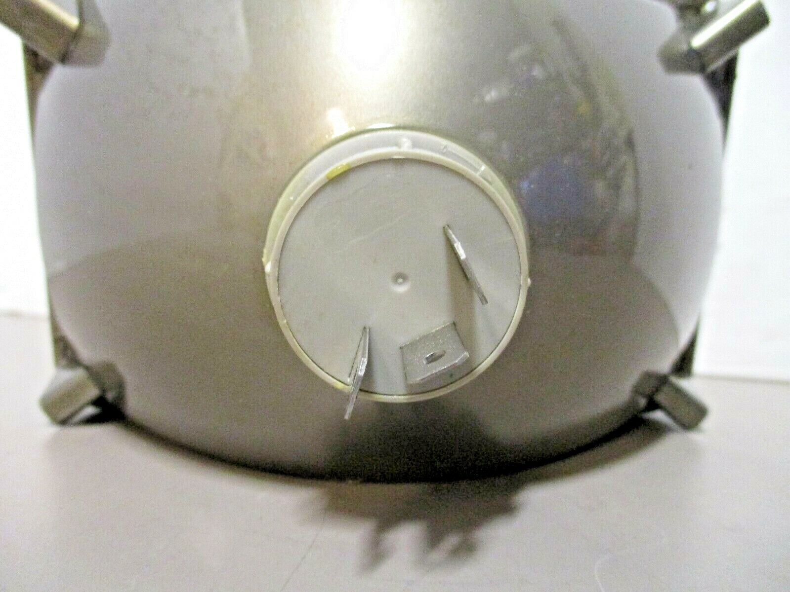 EIKO H4666 Halogen High/Low Sealed Beam Headlamp 6″x4″ Dual Beam 12v