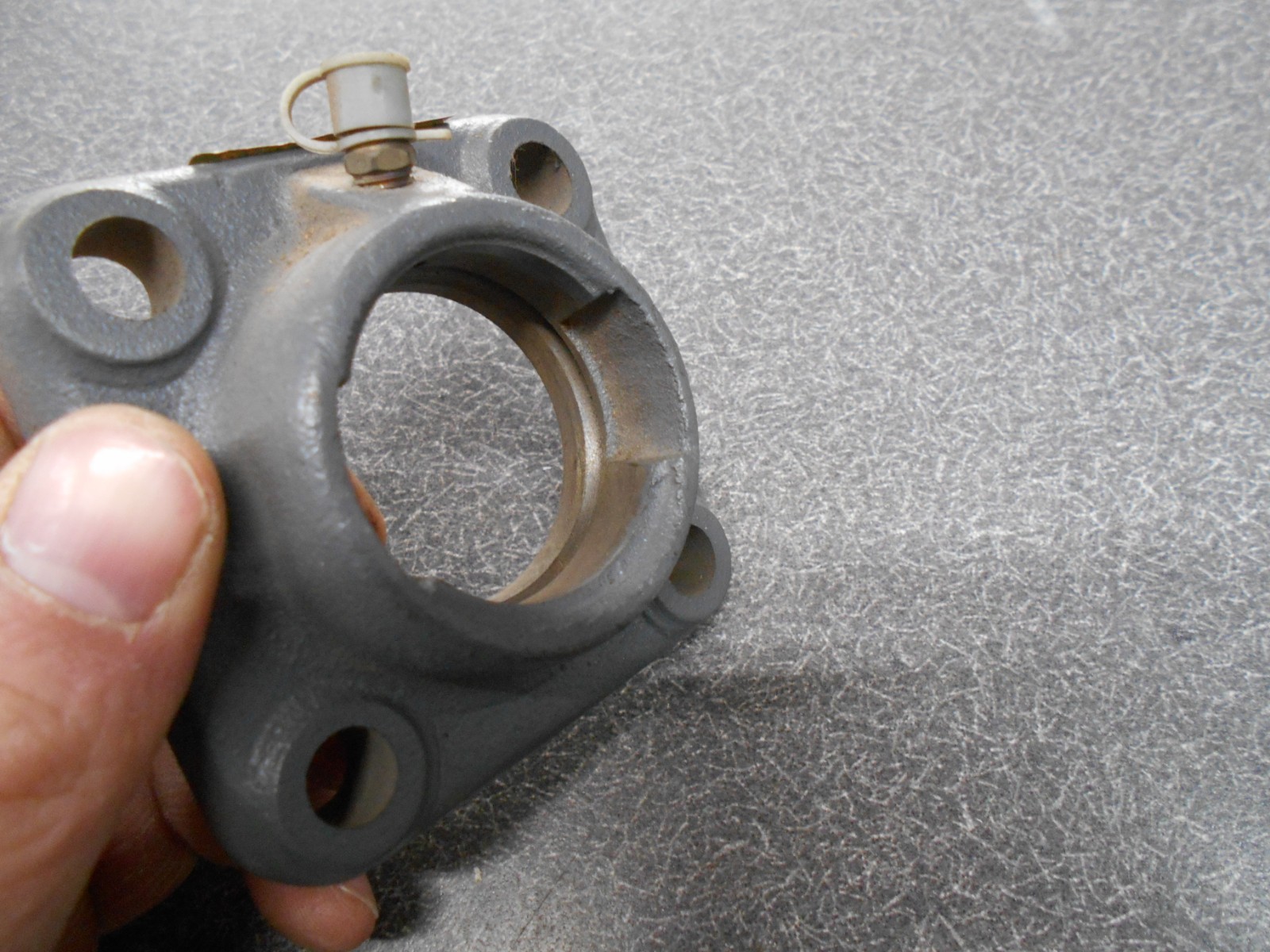 Burns/Tisco 40mm 4-Bolt Greasable Bearing Flange. F40-R. NEW!