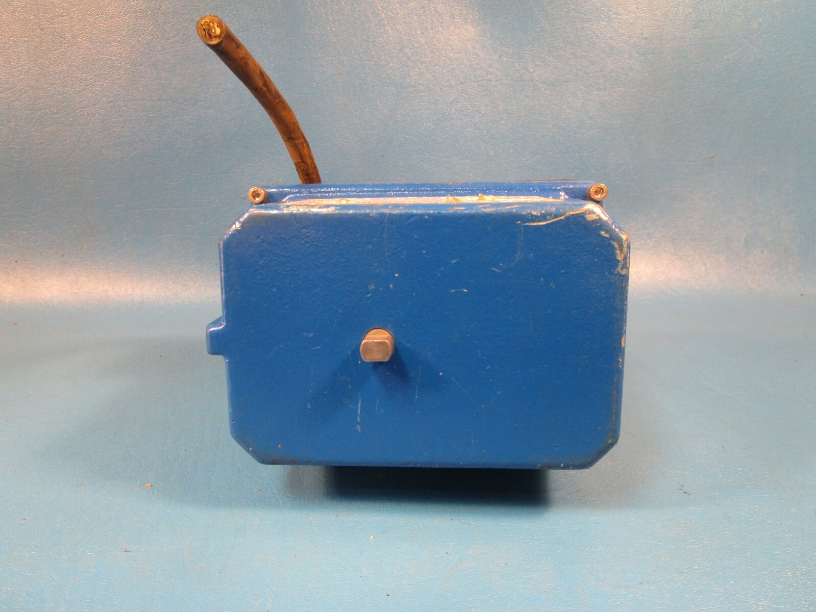 USED, ICI, Indelac Controls INC, R100 Actuator 115 VAC w/ 1/2″ NPT