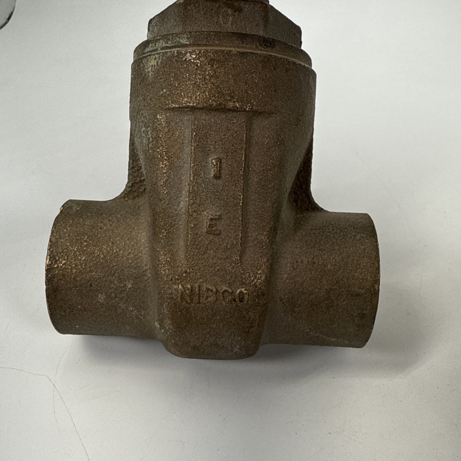 Nibco S-111 1″ Solder Gate Valve 125 SWP 200 WOG Sweat Bronze