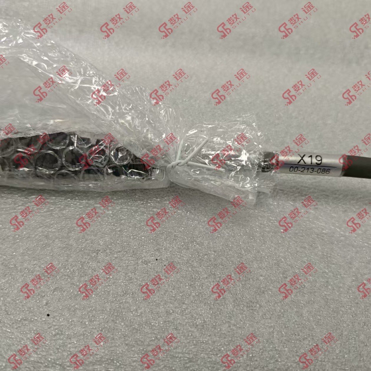 KUKA 00-213-086 0.3 meters Robot connection cables#1pcs new in box