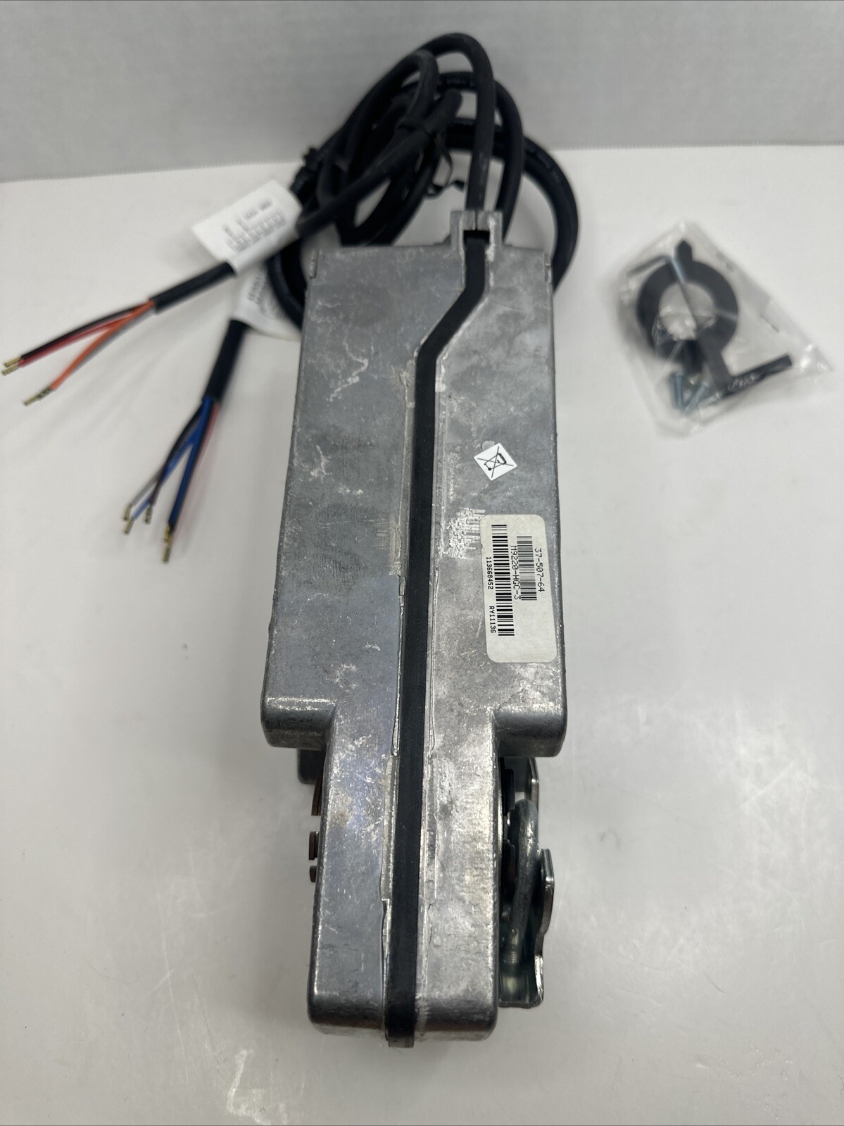 JOHNSON CONTROLS M9220-HGC-3 Rotary Actuator 24VAC 20Nm 177 in/lb Spring Return