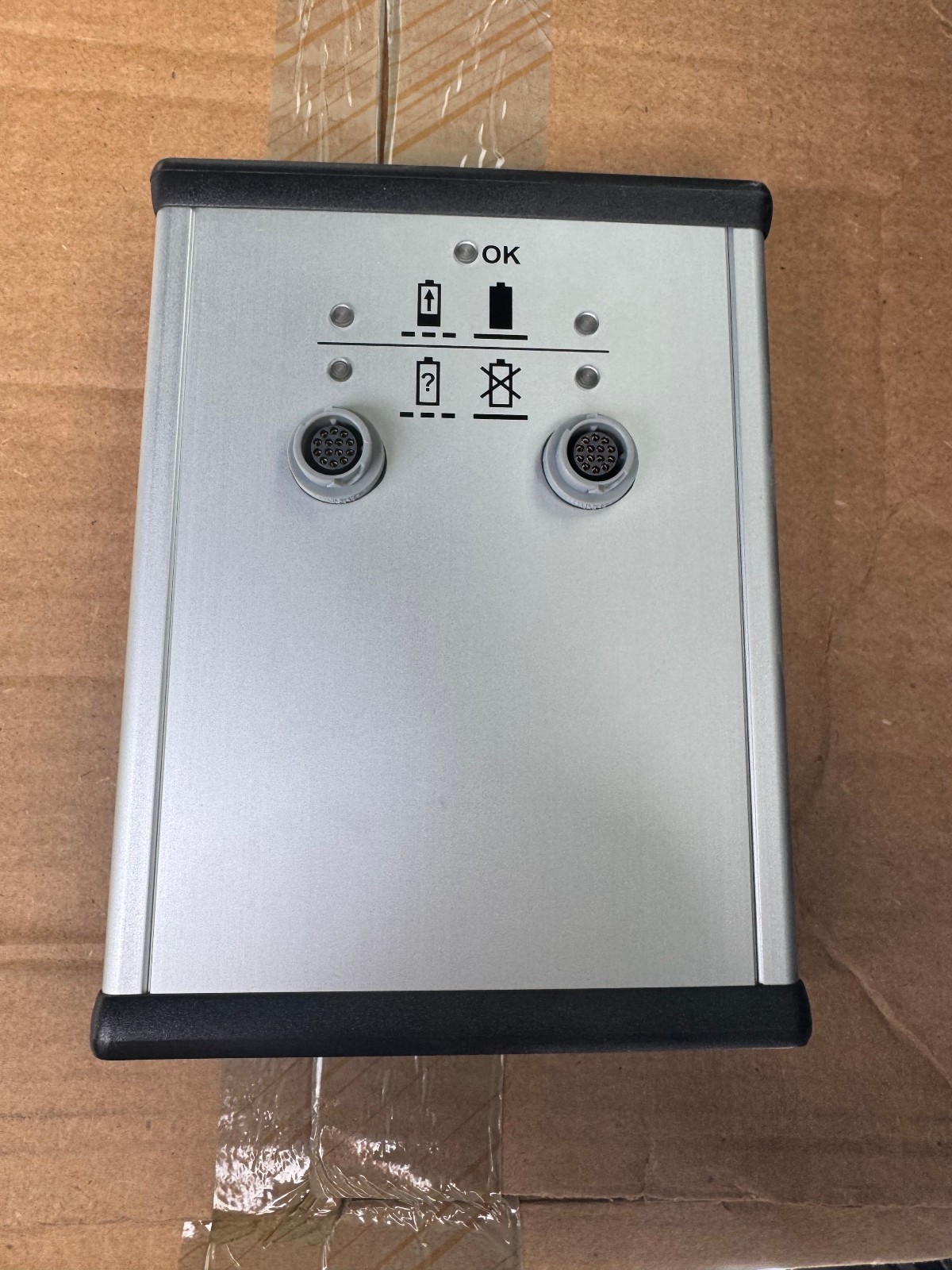 Battery Charger INT3379 24V DC 3.75A TrumPower PMP90