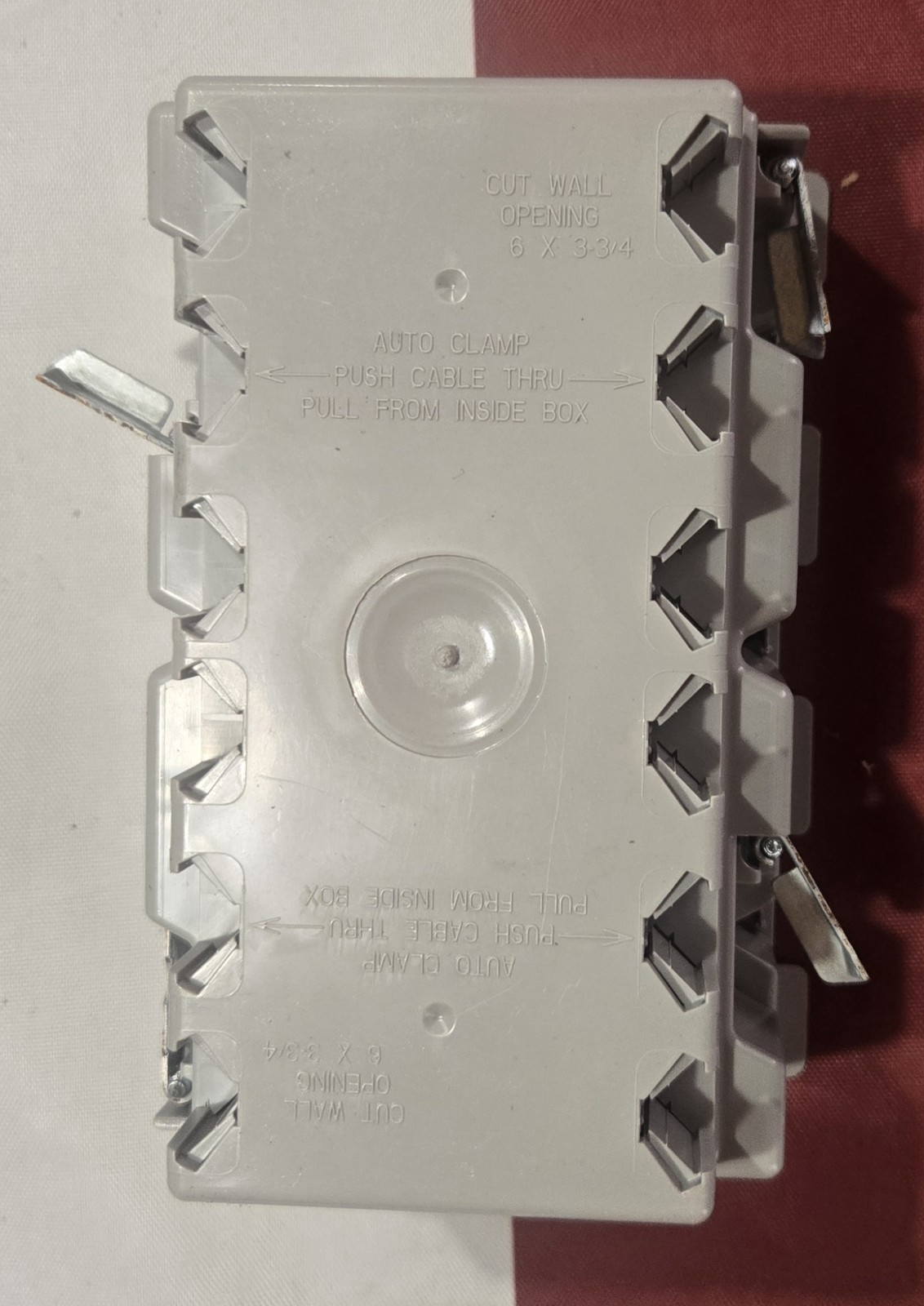 Slater PASS & SEYMOUR S3-52-W OLD WORK BOX 52 CU-IN 3 GANGS GRAY – 6 Autoclamps