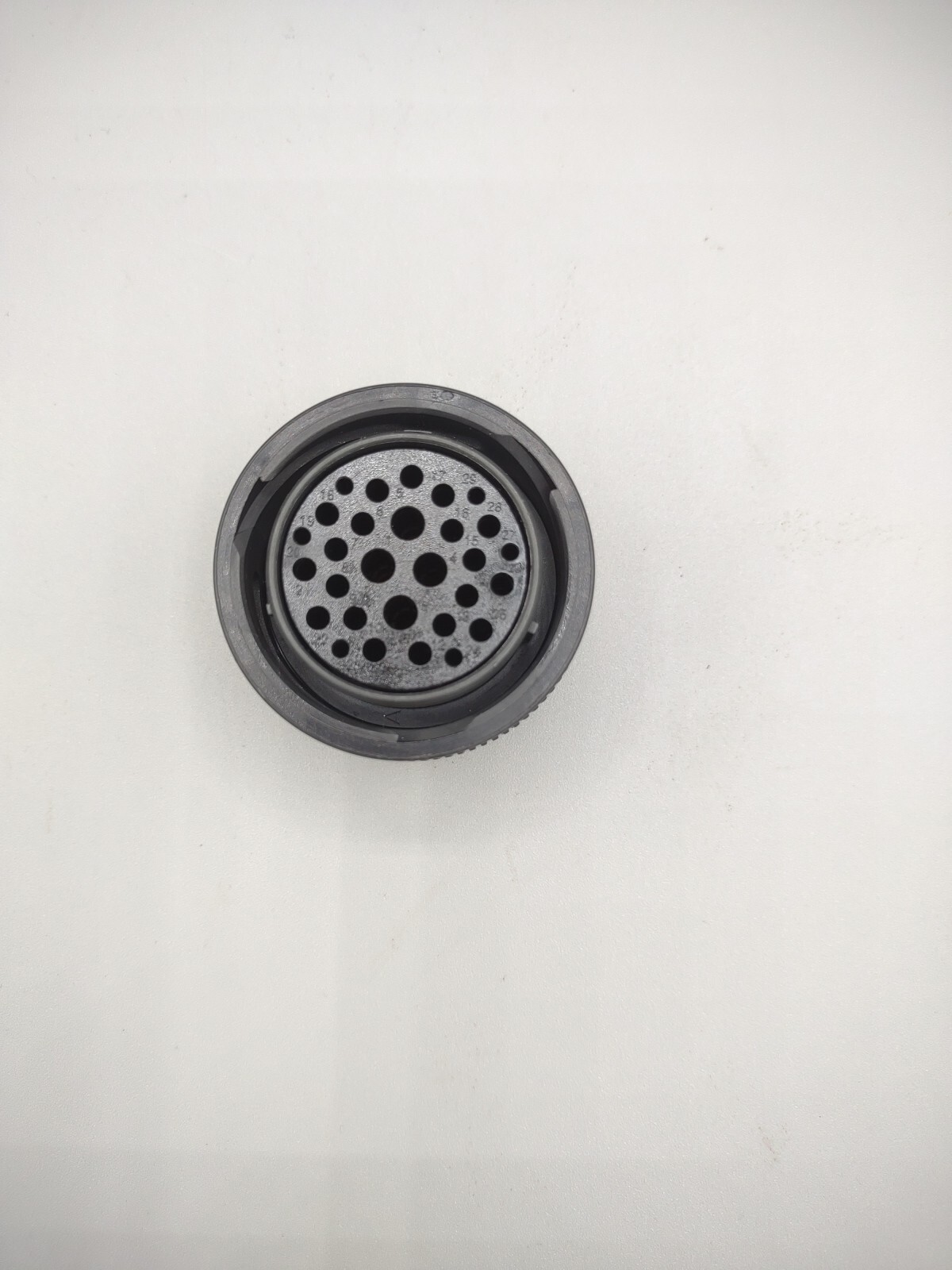 1 NEW Deutsch 29 Position Circular Connector Housing Part# HDP26-24-29SE